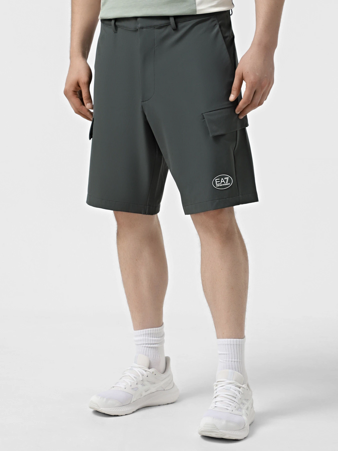 Шорти EA7 Golf Pro модель 7M000196-AF13554-U8109 Фото