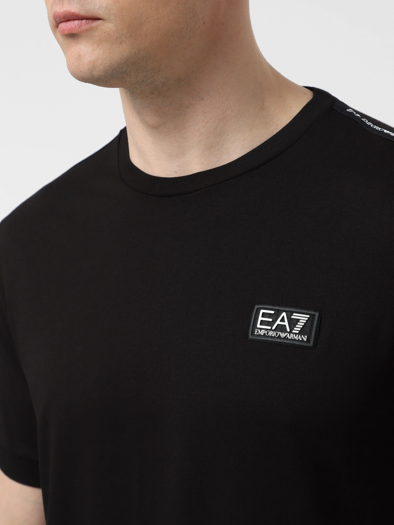 Футболки і поло EA7 Logo Series модель 7M001037-AF10378-UC001 Футболки і поло EA7 Logo Series модель 7M001037-AF10378-UC001 Фото