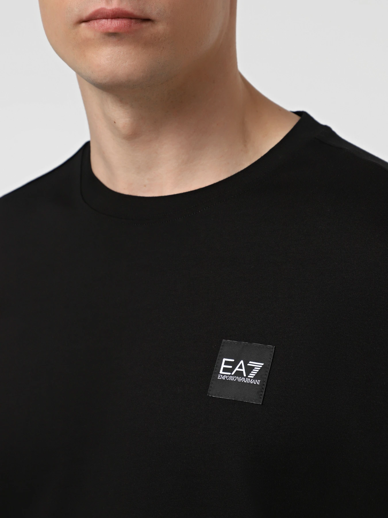 Футболки і поло EA7 модель 7M000988-AF12957-UC001 Футболки і поло EA7 модель 7M000988-AF12957-UC001 Фото