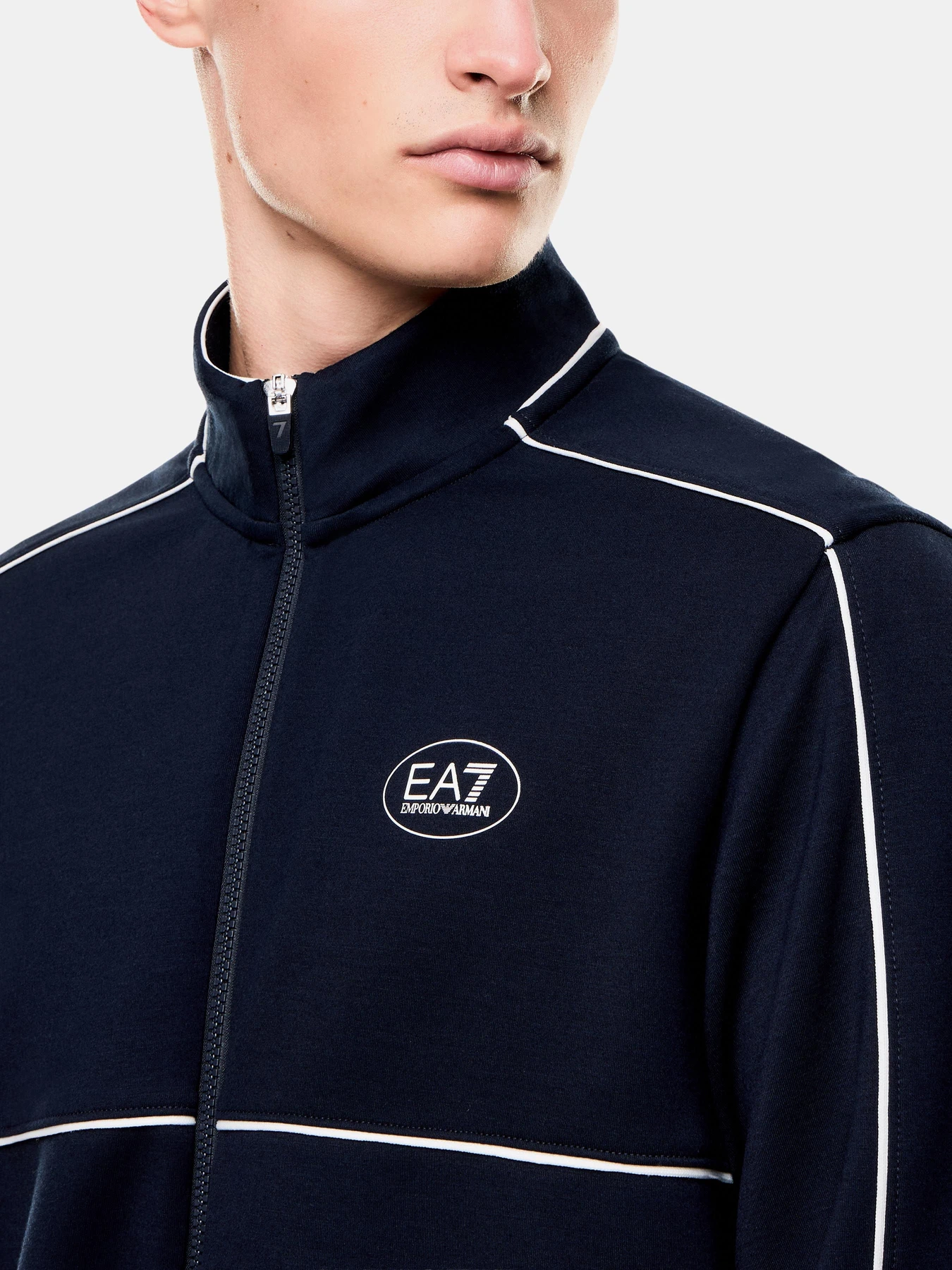 Костюми EA7 модель 7M001526-AF21491-UB102 Костюми EA7 модель 7M001526-AF21491-UB102 Фото