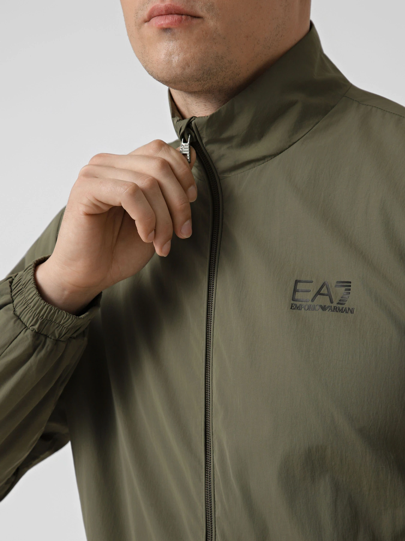 Костюмы EA7 модель 7M002184-AF13190-U7014 Костюмы EA7 модель 7M002184-AF13190-U7014 Фото