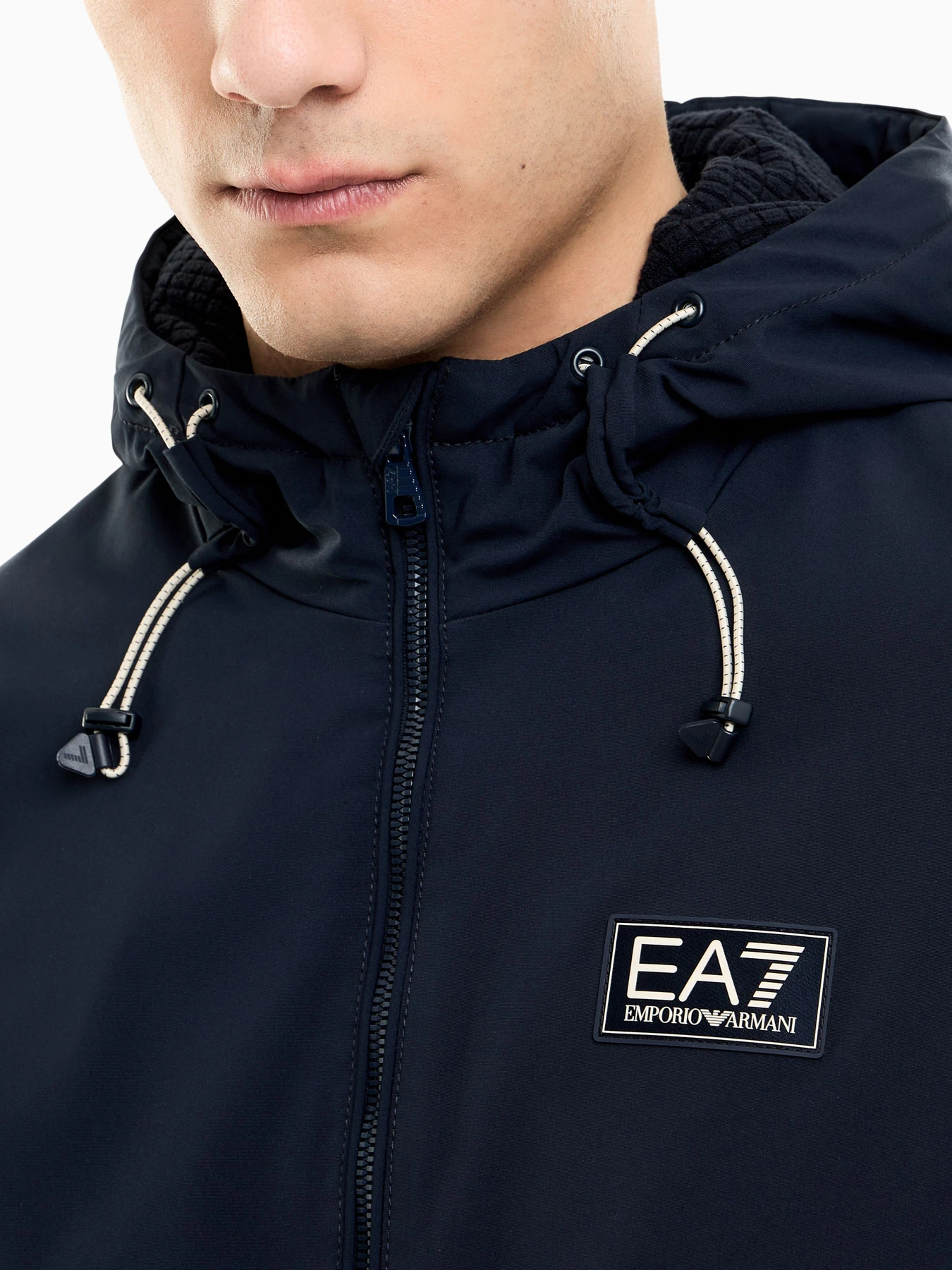 Куртки та дублянки EA7 модель 7M002237-AF26285-UB102 Фото
