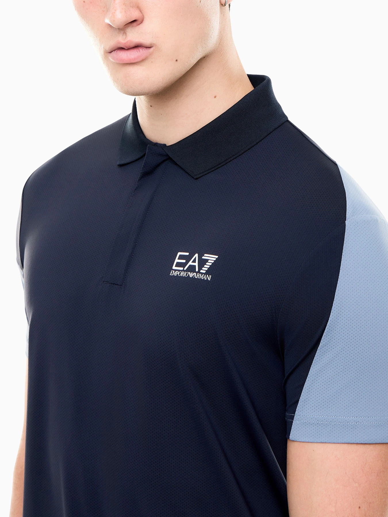Футболки і поло EA7 модель 7M002493-AF13689-UB102 Фото