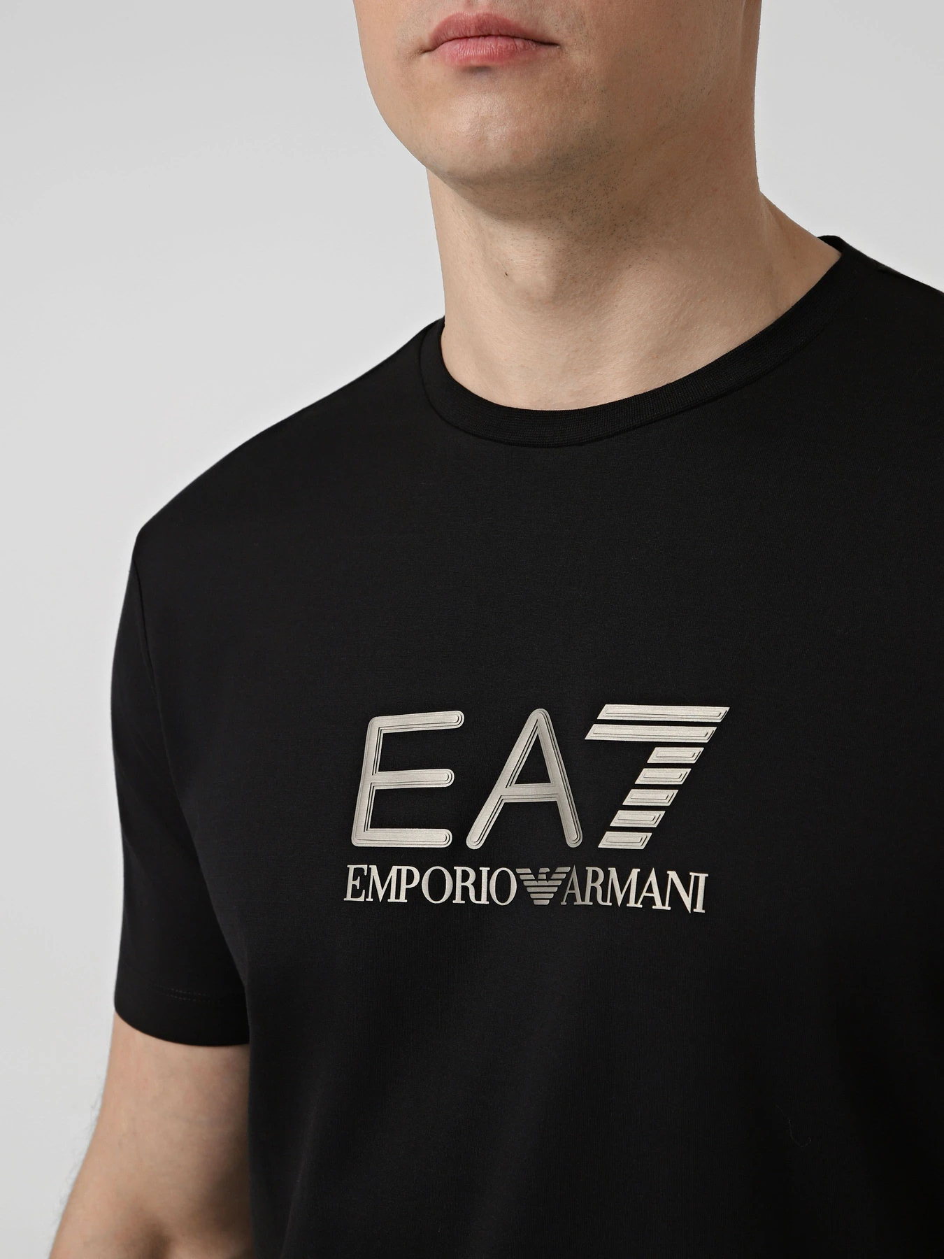 Футболки і поло EA7 модель 7M002095-AF27714-UC001 Футболки і поло EA7 модель 7M002095-AF27714-UC001 Фото