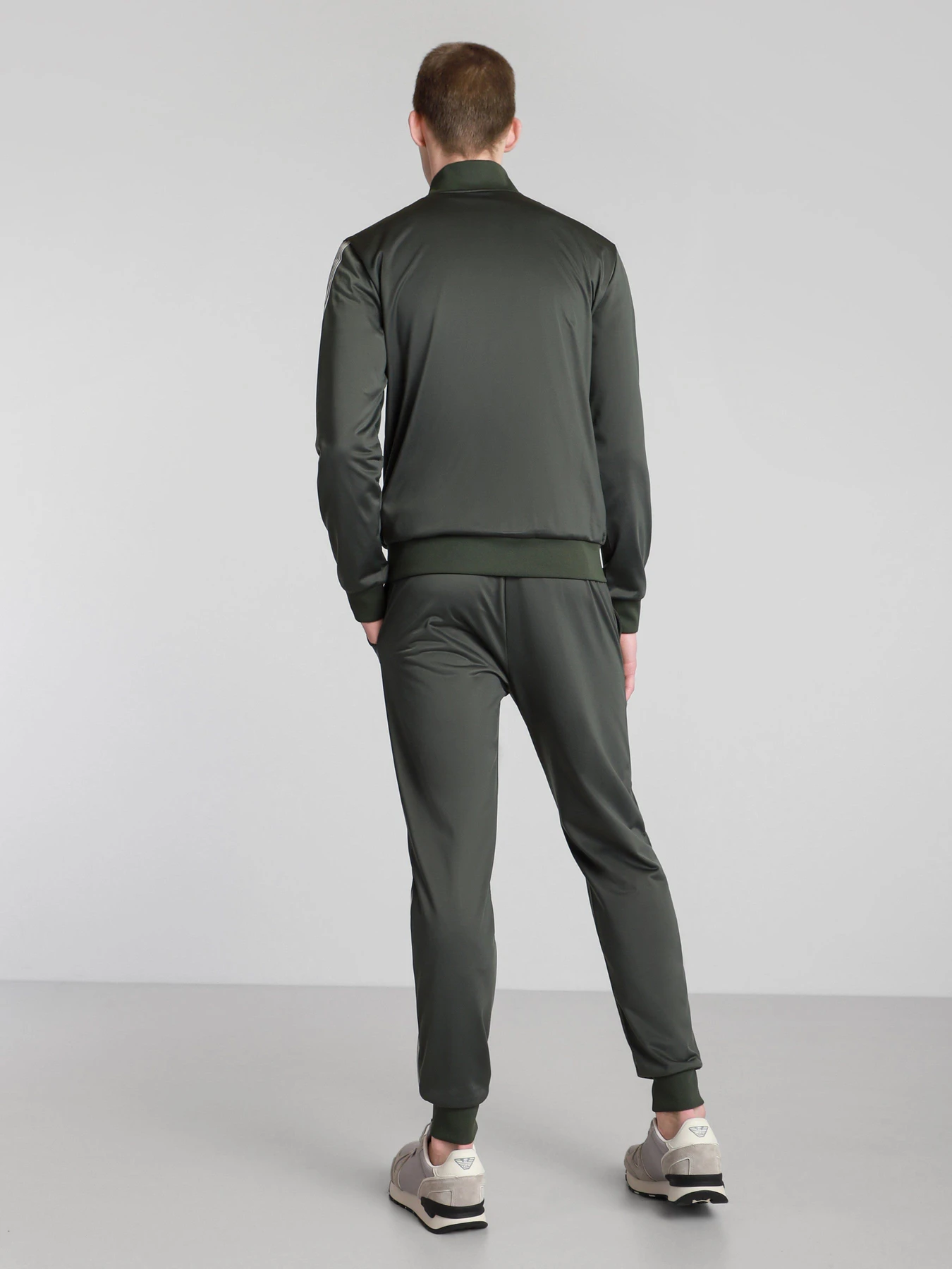 Костюмы EA7 модель 3KPV60-PJ08Z-1862 Костюмы EA7 модель 3KPV60-PJ08Z-1862 Фото