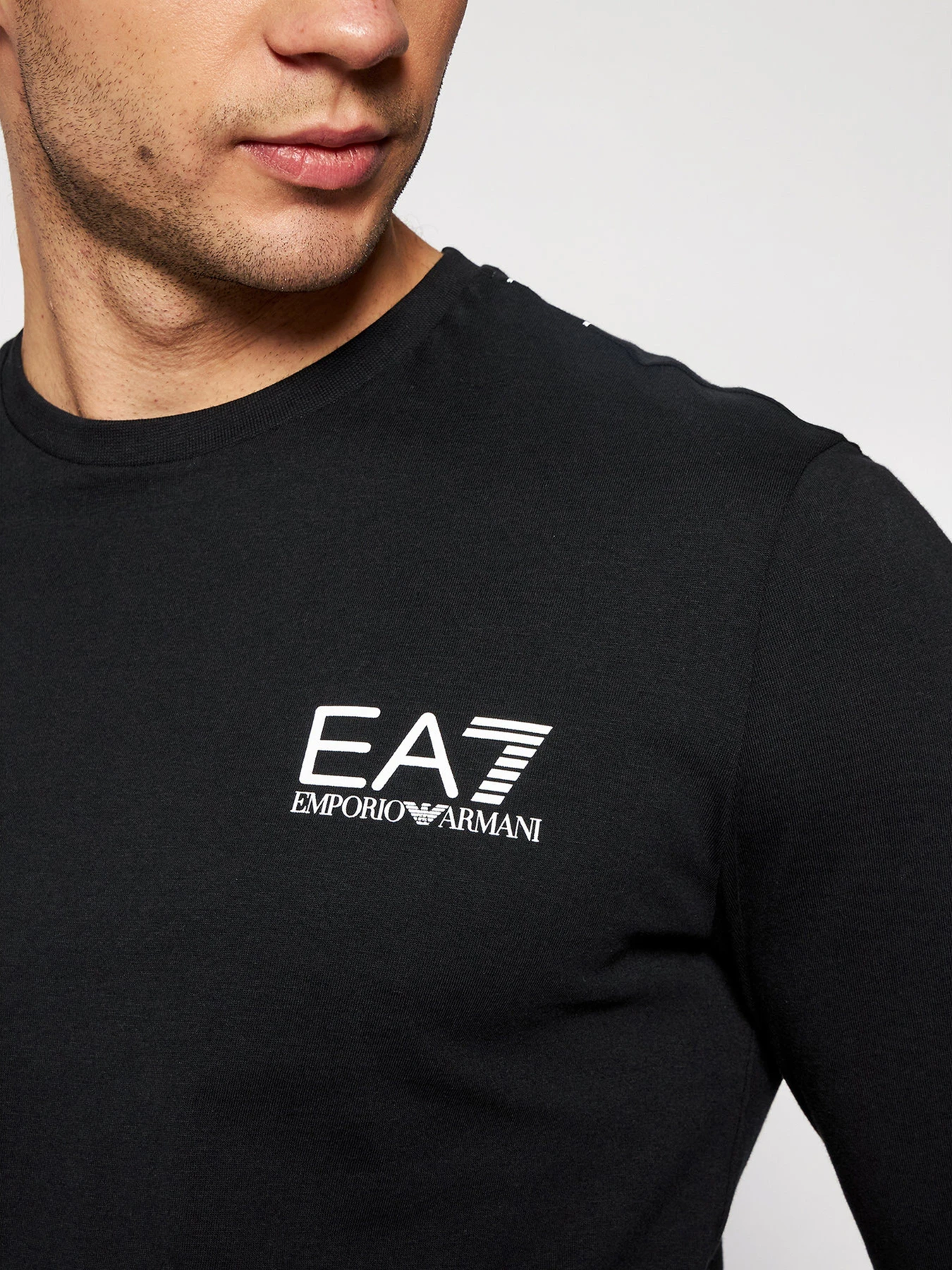 Футболки і поло EA7 модель 3KPT08-PJA2Z-1200 Футболки і поло EA7 модель 3KPT08-PJA2Z-1200 Фото