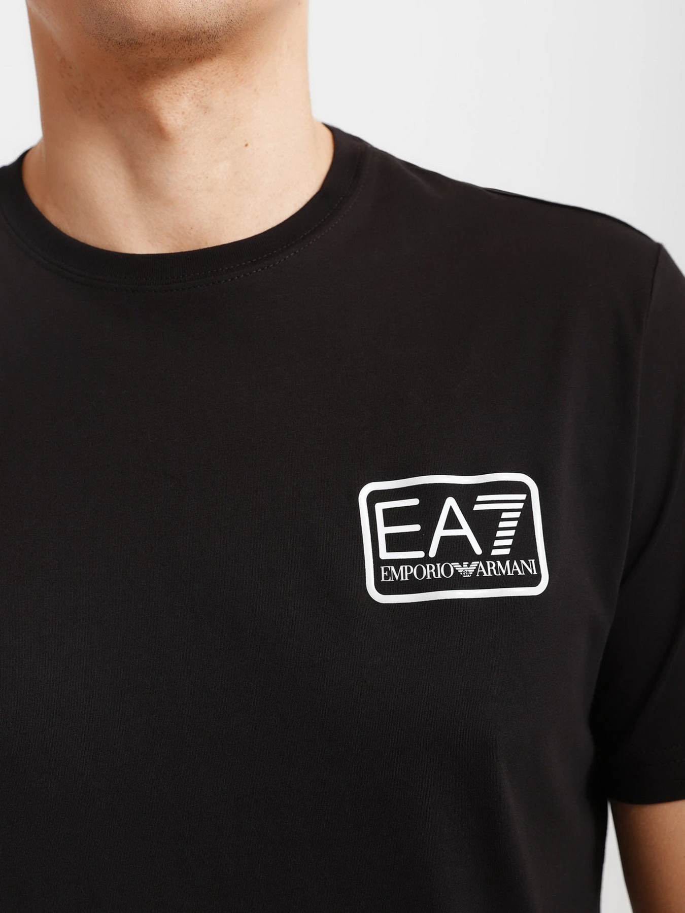 Футболки і поло EA7 модель 3LPT05-PJM9Z-1200 Футболки і поло EA7 модель 3LPT05-PJM9Z-1200 Фото