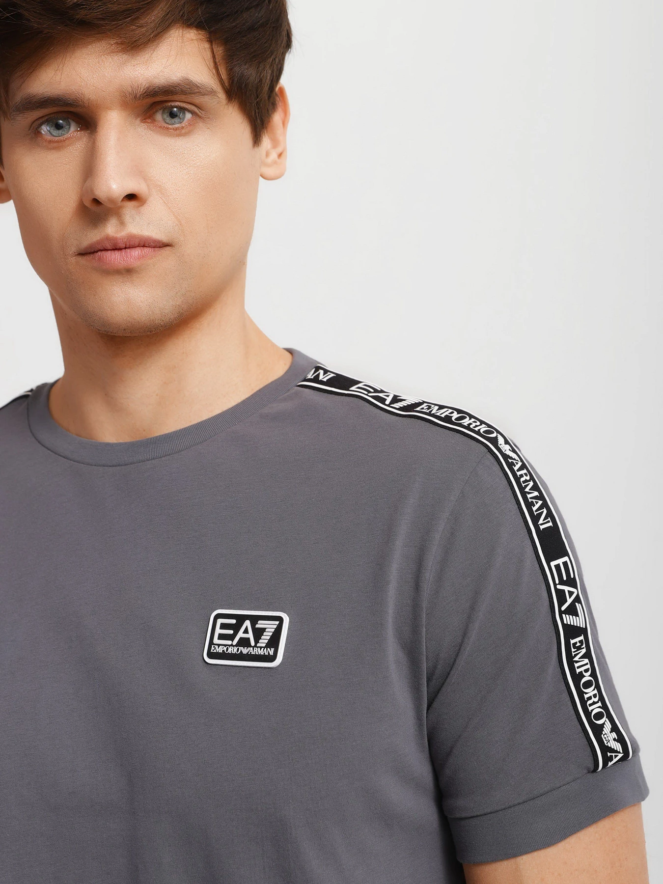 Футболки і поло EA7 модель 3LPT18-PJ02Z-0977 Футболки і поло EA7 модель 3LPT18-PJ02Z-0977 Фото