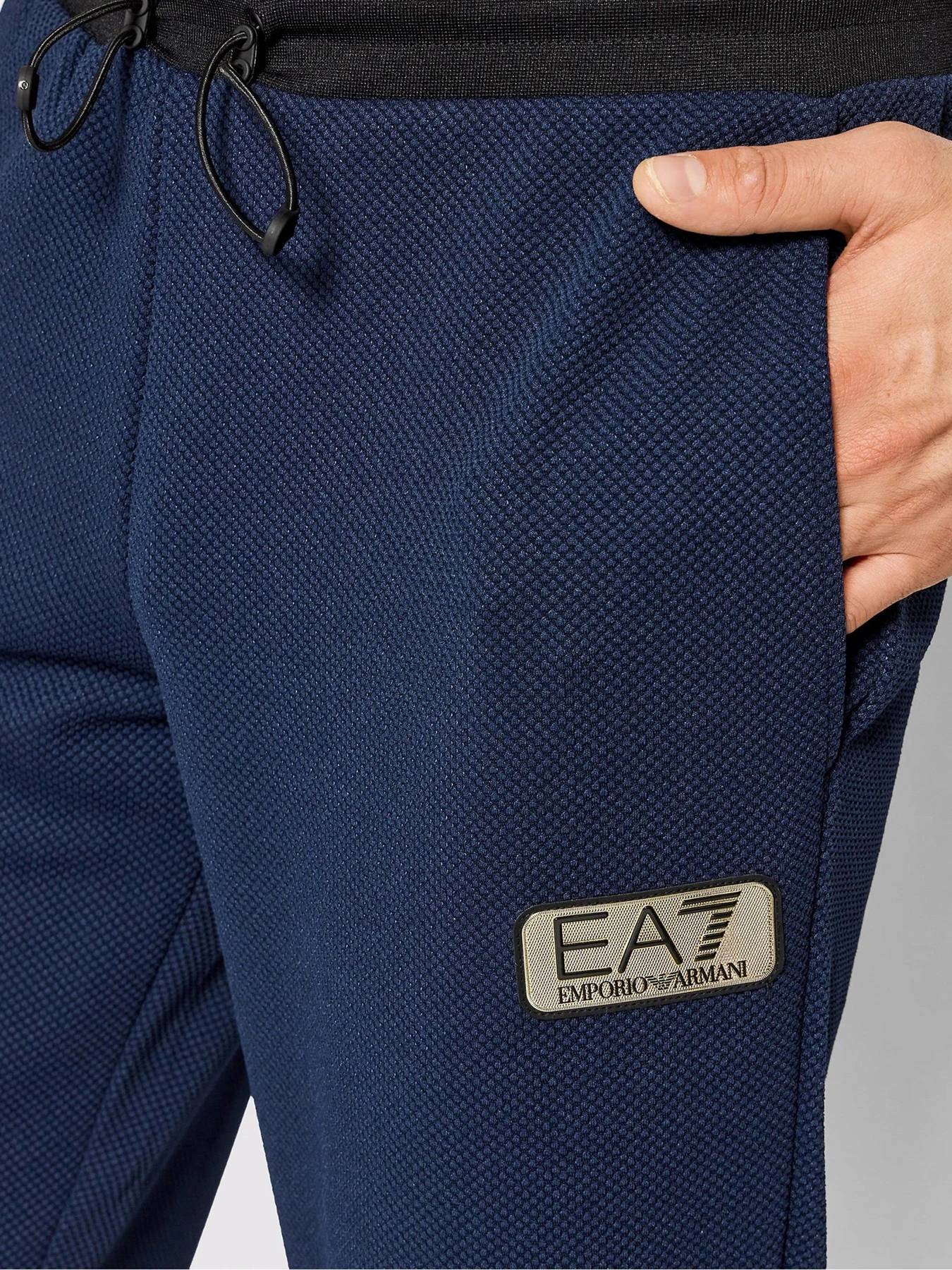 Брюки EA7 модель 3LPP69-PJG1Z-1554 Брюки EA7 модель 3LPP69-PJG1Z-1554 Фото