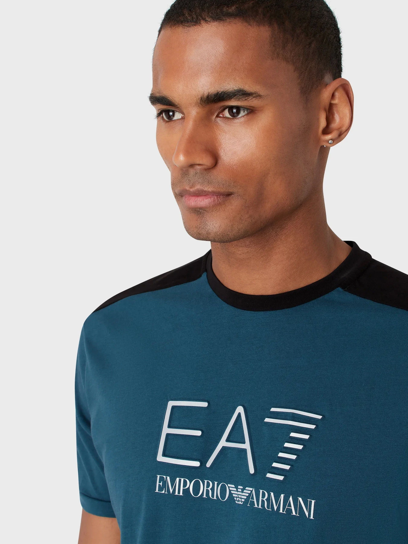 Футболки і поло EA7 Athletic Colour Block модель 6LPT06-PJ02Z-1857 Футболки і поло EA7 Athletic Colour Block модель 6LPT06-PJ02Z-1857 Фото