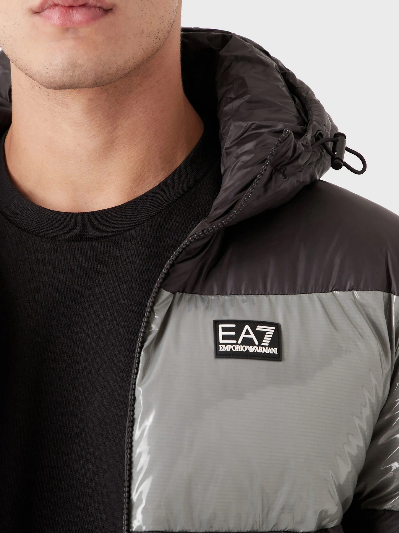 Куртки та дублянки EA7 модель 6LPB10-PN5ZZ-1200 Куртки та дублянки EA7 модель 6LPB10-PN5ZZ-1200 Фото