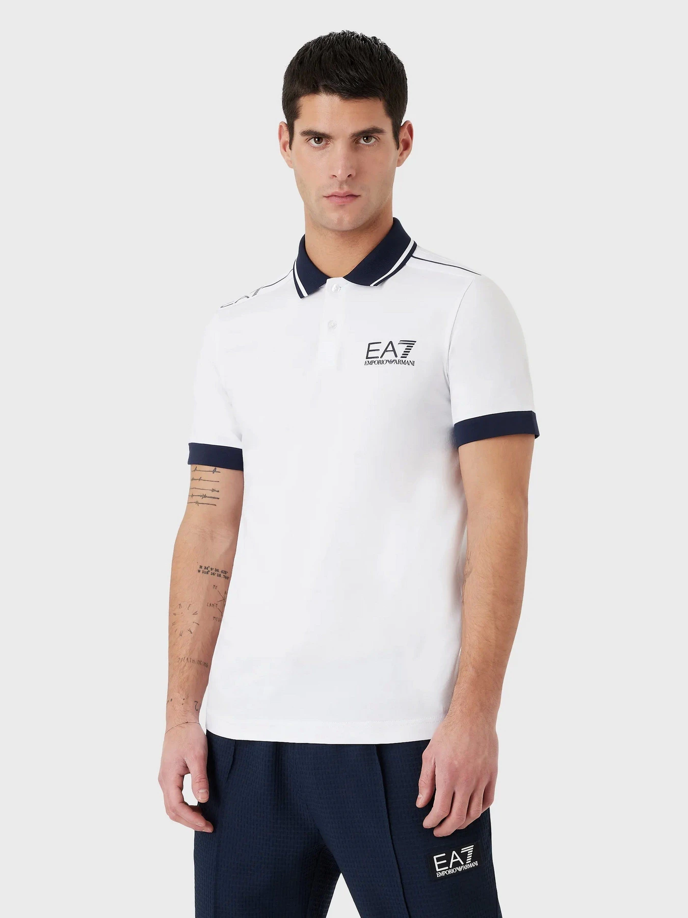 Футболки і поло EA7 Tennis Club модель 3RPF20-PJ03Z-1100 Футболки і поло EA7 Tennis Club модель 3RPF20-PJ03Z-1100 Фото