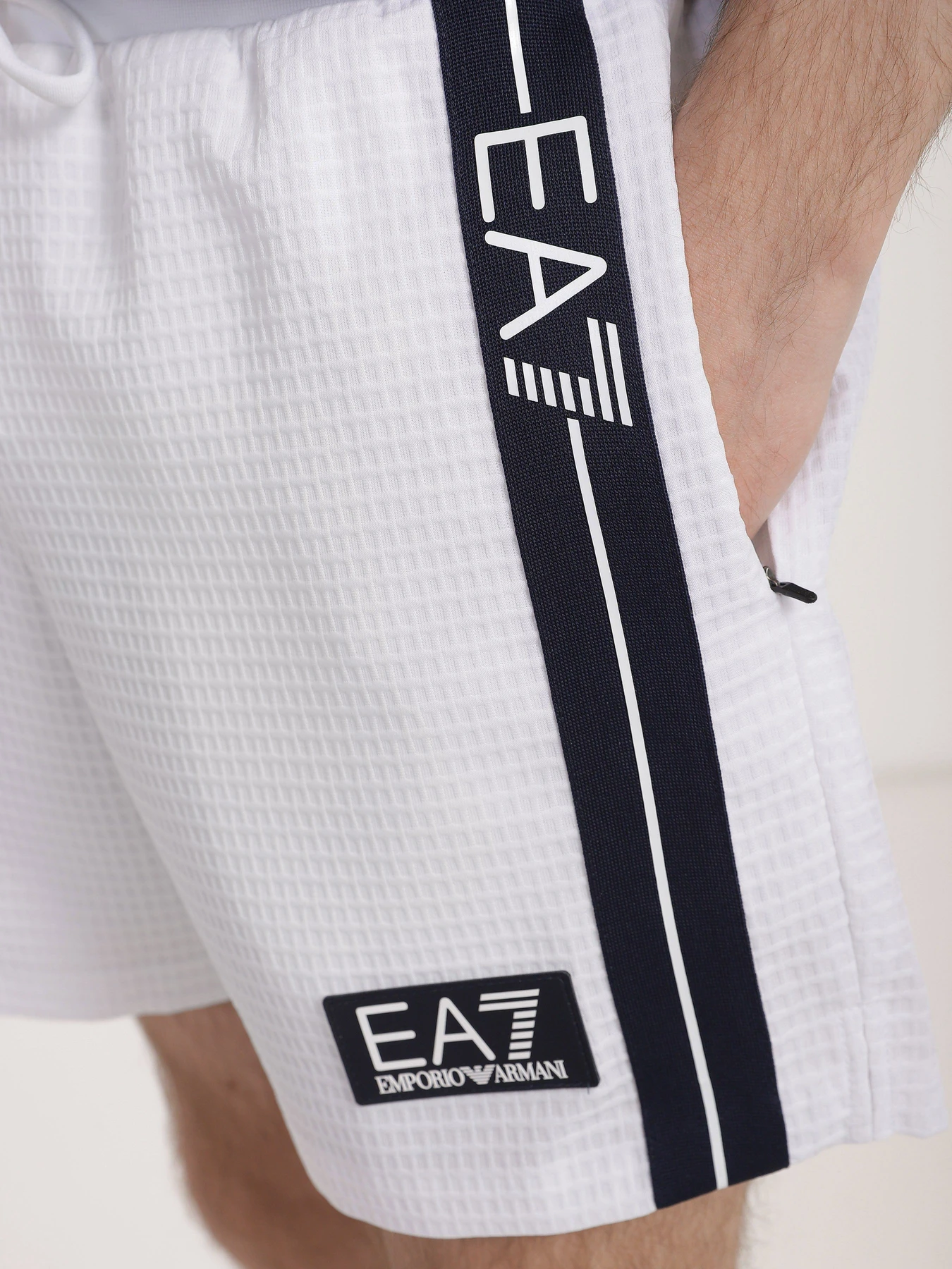 Шорты EA7 Tennis Club модель 3RPS70-PN6ZZ-1100 Фото