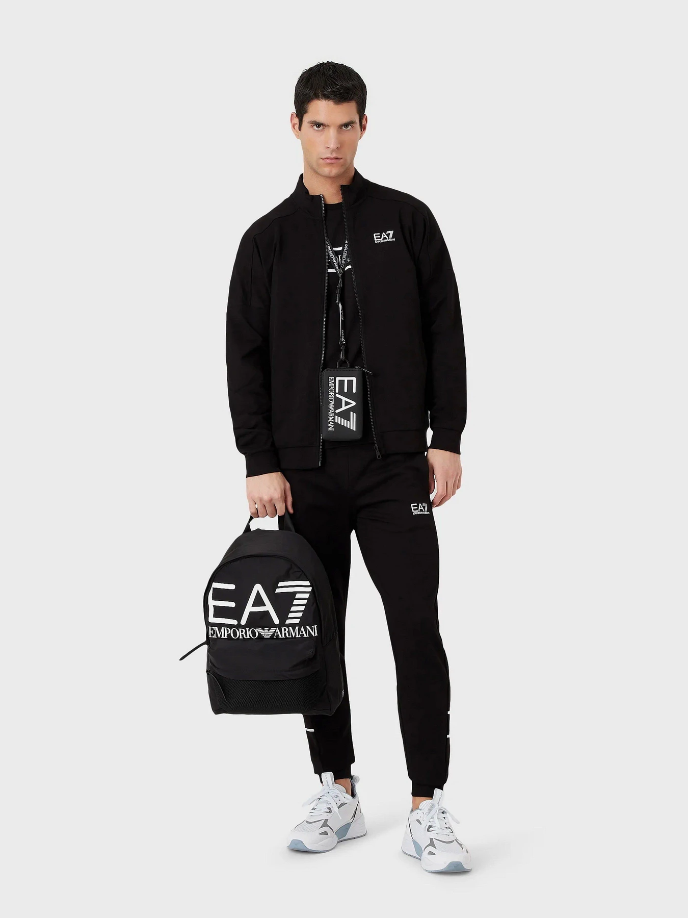 Футболки и поло EA7 Logo Series модель 3RPT46-PJ02Z-0200 Футболки и поло EA7 Logo Series модель 3RPT46-PJ02Z-0200 Фото