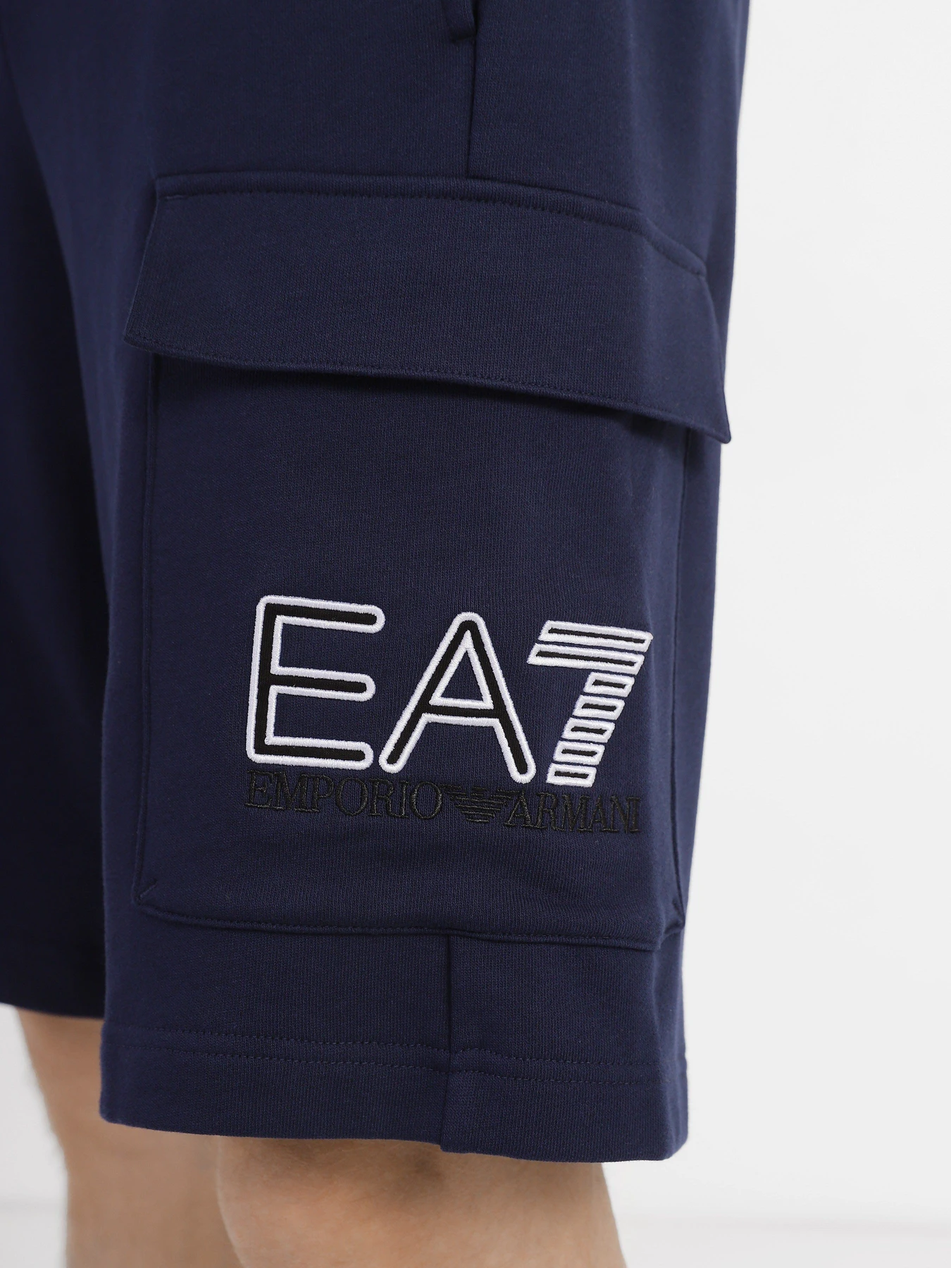 Шорти EA7 Logo Series модель 3RUS51-PJEQZ-0554 Шорти EA7 Logo Series модель 3RUS51-PJEQZ-0554 Фото