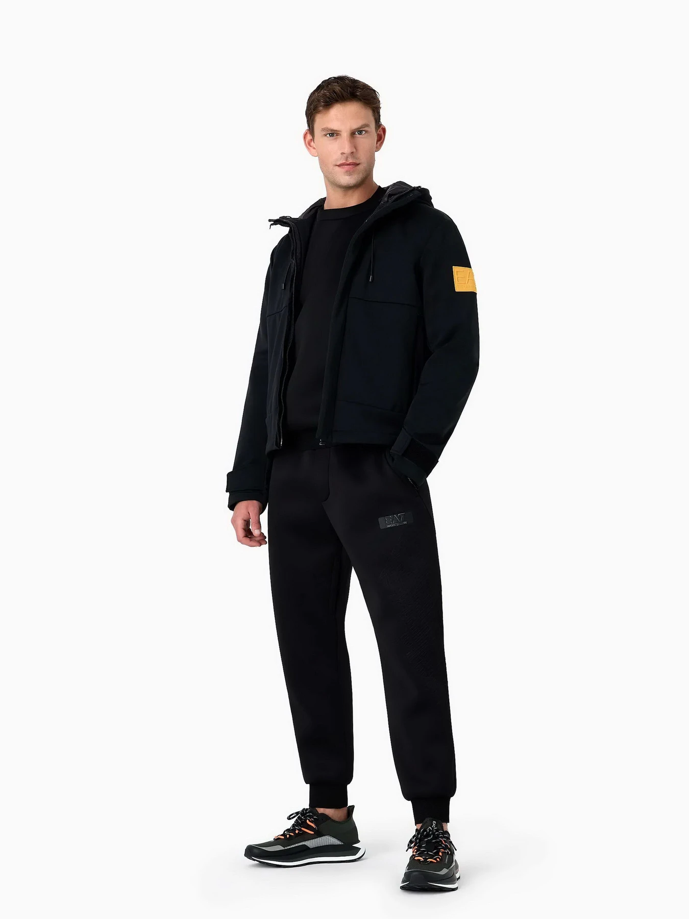 Куртки и дубленки EA7 MOUNTAIN Softshell модель 6RPB24-PN8HZ-1200 Куртки и дубленки EA7 MOUNTAIN Softshell модель 6RPB24-PN8HZ-1200 Фото