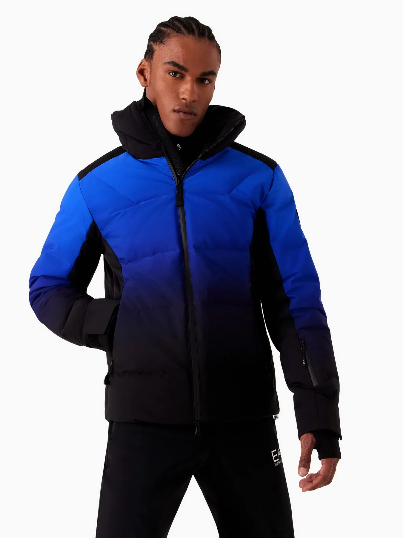 Куртки и дубленки EA7 SKI PROTECTUM7 модель 6RPG06-PNCJZ-2501 Куртки и дубленки EA7 SKI PROTECTUM7 модель 6RPG06-PNCJZ-2501 Фото