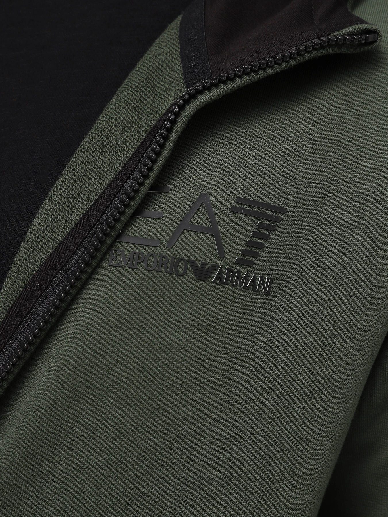 Худі та світшоти EA7 Athletic Colour Block модель 6RPM33-PJEQZ-1200 Худі та світшоти EA7 Athletic Colour Block модель 6RPM33-PJEQZ-1200 Фото
