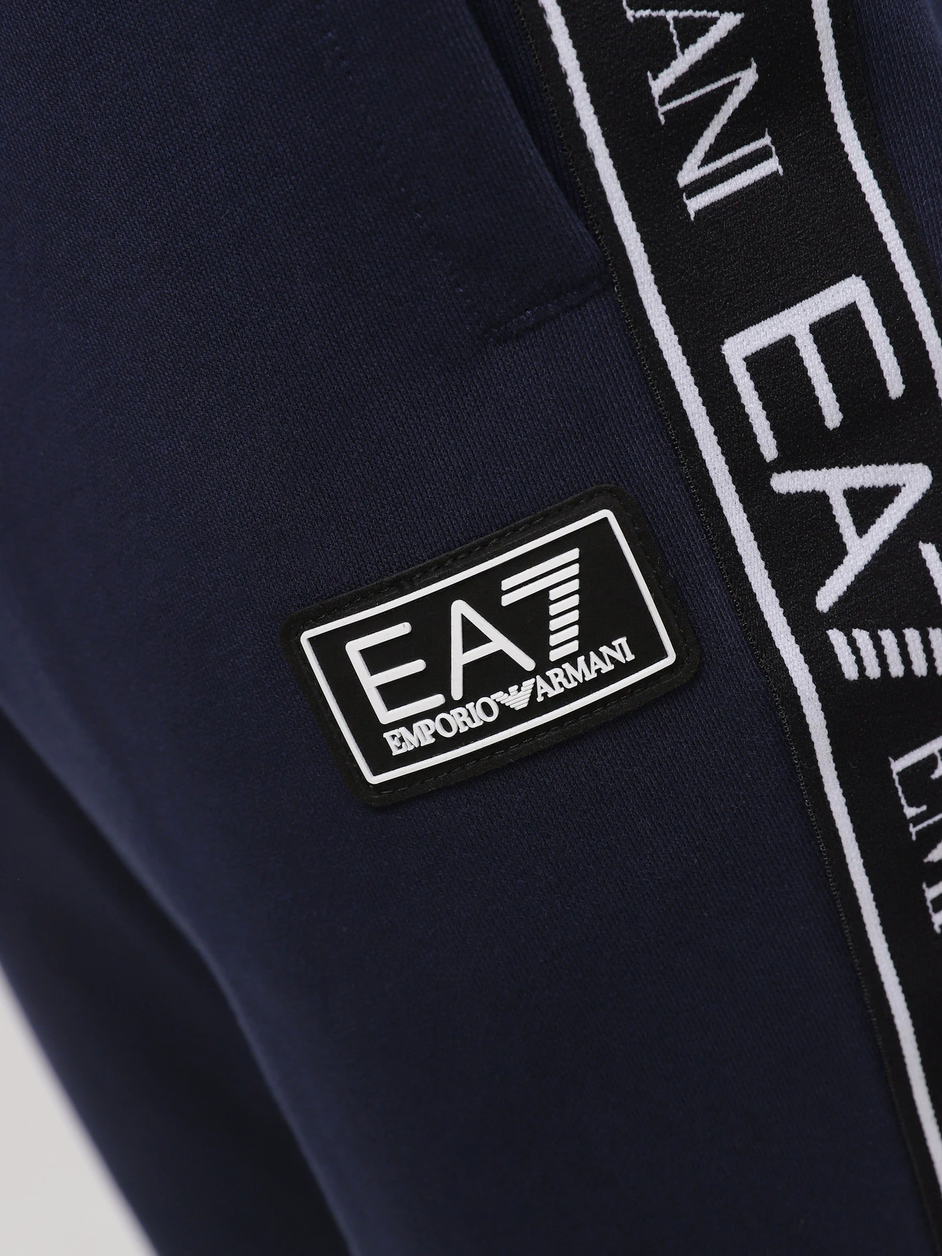 Брюки EA7 Logo Series модель 6RPP55-PJ07Z-1554 Брюки EA7 Logo Series модель 6RPP55-PJ07Z-1554 Фото