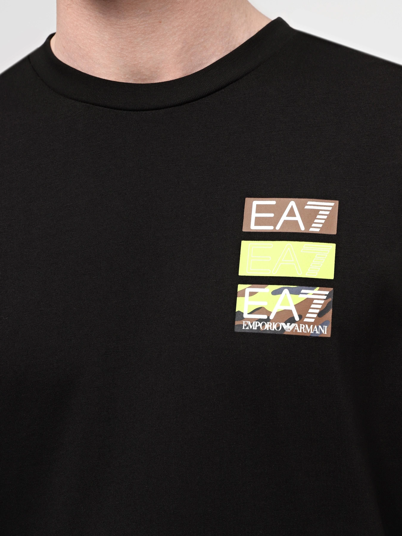 Футболки і поло EA7 Graphic Series модель 3DPT12-PJ7BZ-1200 Футболки і поло EA7 Graphic Series модель 3DPT12-PJ7BZ-1200 Фото