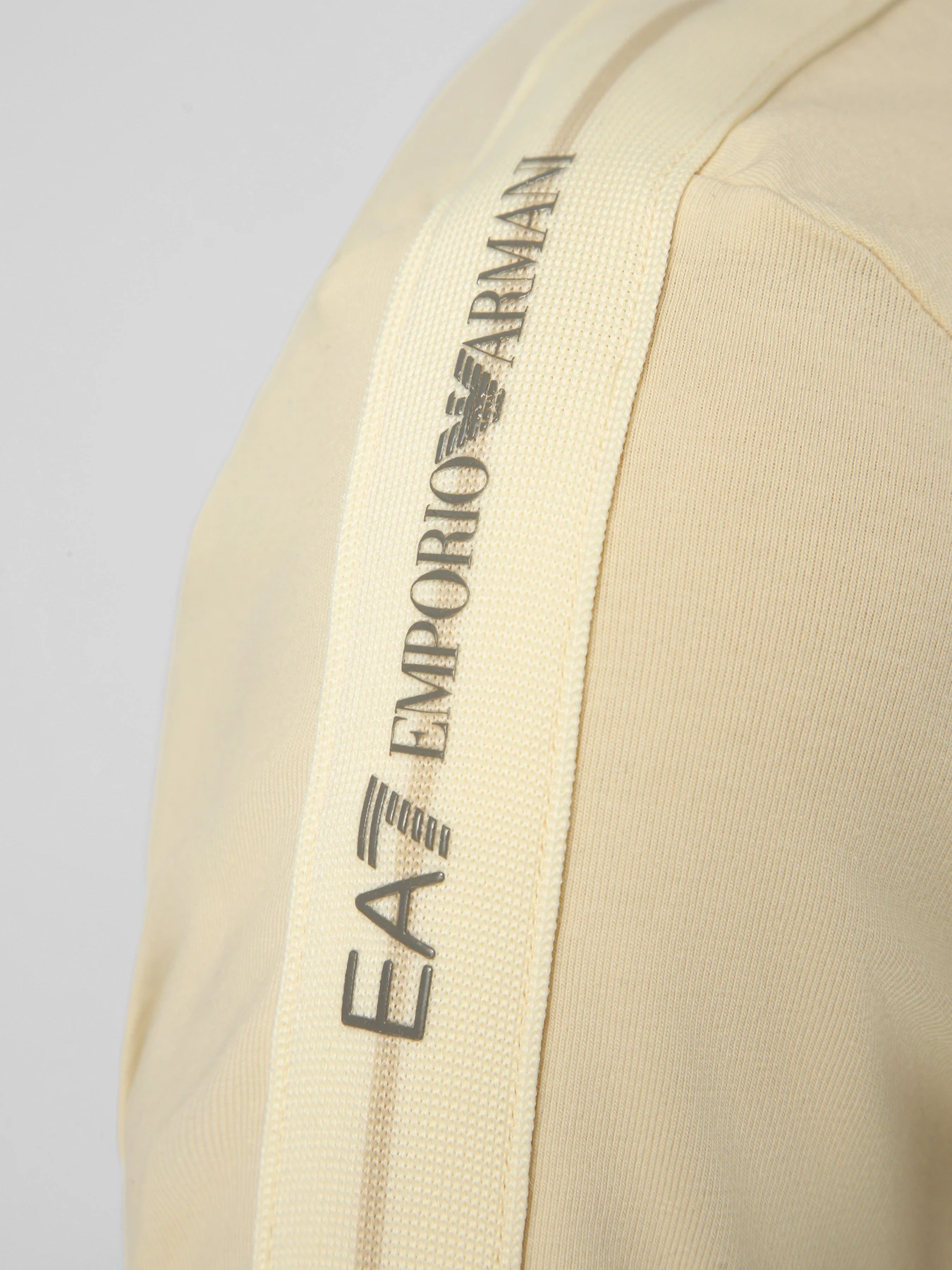 Футболки и поло EA7 модель 7W001490-AF10373-U1088 Футболки и поло EA7 модель 7W001490-AF10373-U1088 Фото