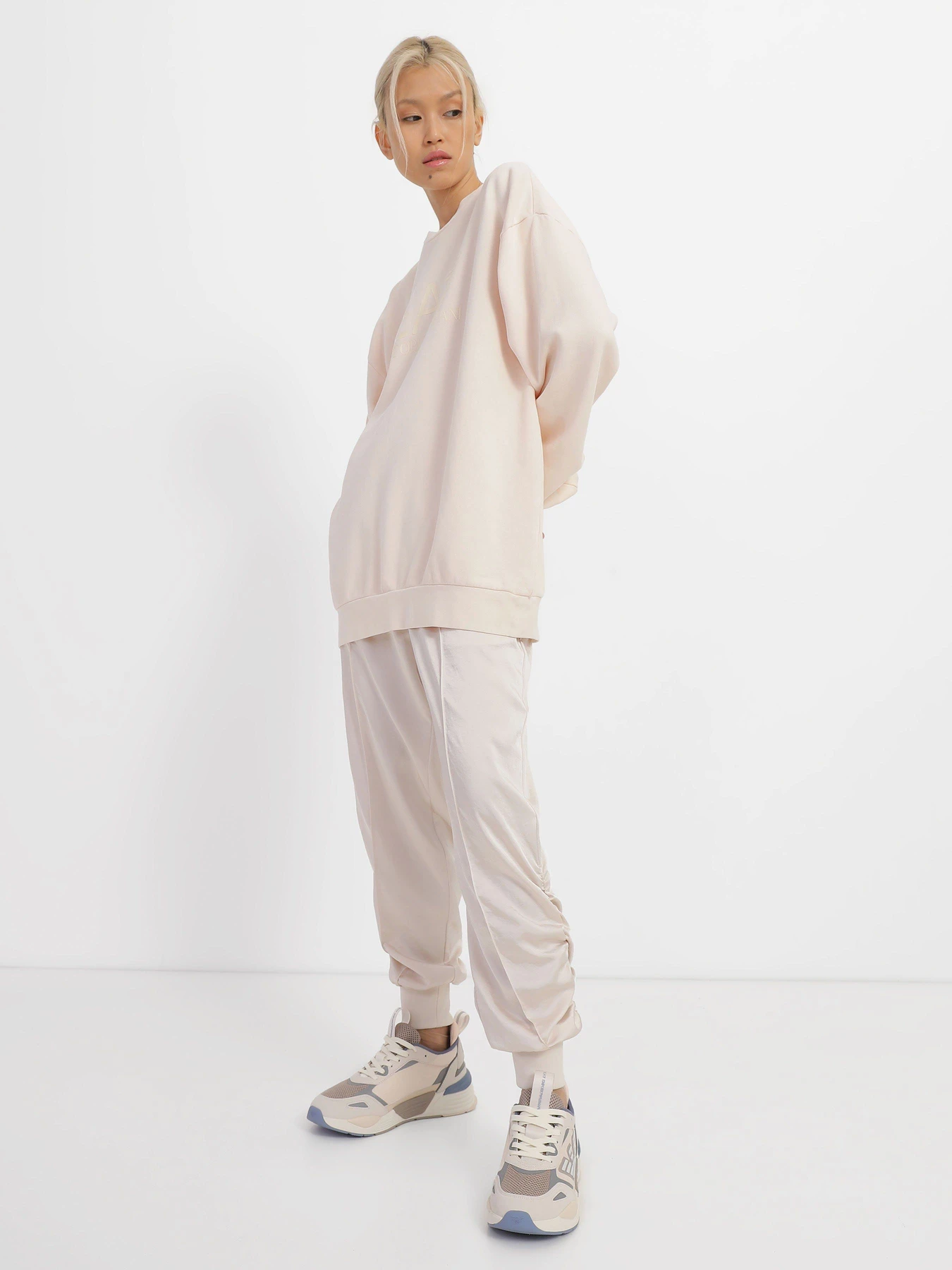 Худі та світшоти EA7 Unisex Dyed Summer модель 3RUM05-PJLMZ-1712 Худі та світшоти EA7 Unisex Dyed Summer модель 3RUM05-PJLMZ-1712 Фото