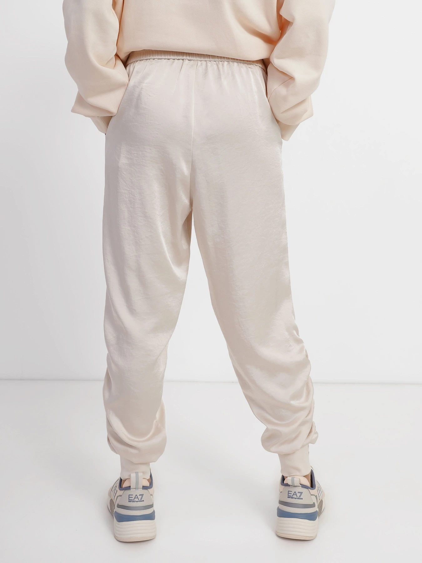 Брюки EA7 Sport Stylish модель 3RTP76-TNBLZ-1712 Брюки EA7 Sport Stylish модель 3RTP76-TNBLZ-1712 Фото