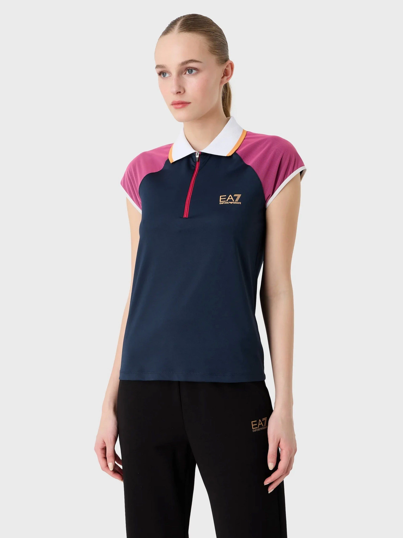 Футболки и поло EA7 Golf Pro модель 3RTF03-TJLHZ-1554 Футболки и поло EA7 Golf Pro модель 3RTF03-TJLHZ-1554 Фото