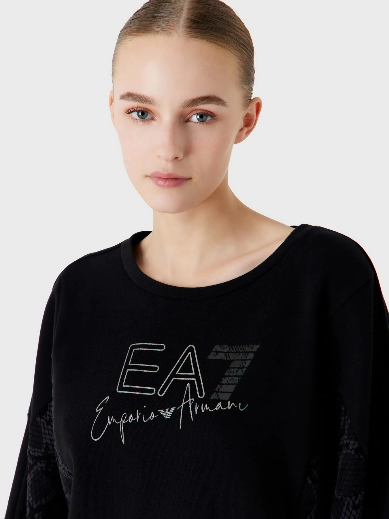 Худи и свитшоты EA7 Graphic Series модель 6RTM13-TJQTZ-1200 Худи и свитшоты EA7 Graphic Series модель 6RTM13-TJQTZ-1200 Фото