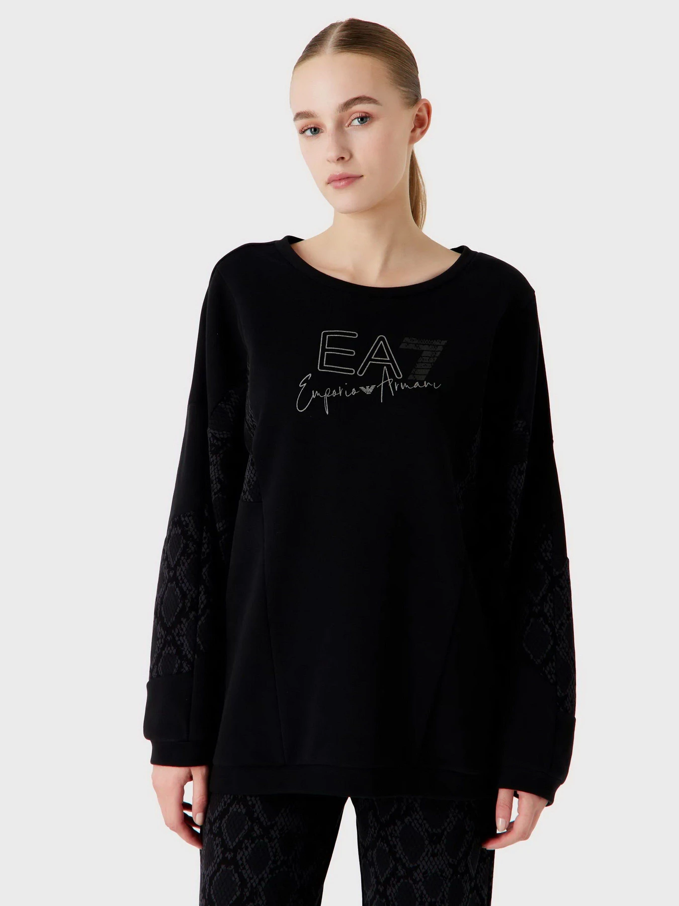 Худи и свитшоты EA7 Graphic Series модель 6RTM13-TJQTZ-1200 Худи и свитшоты EA7 Graphic Series модель 6RTM13-TJQTZ-1200 Фото