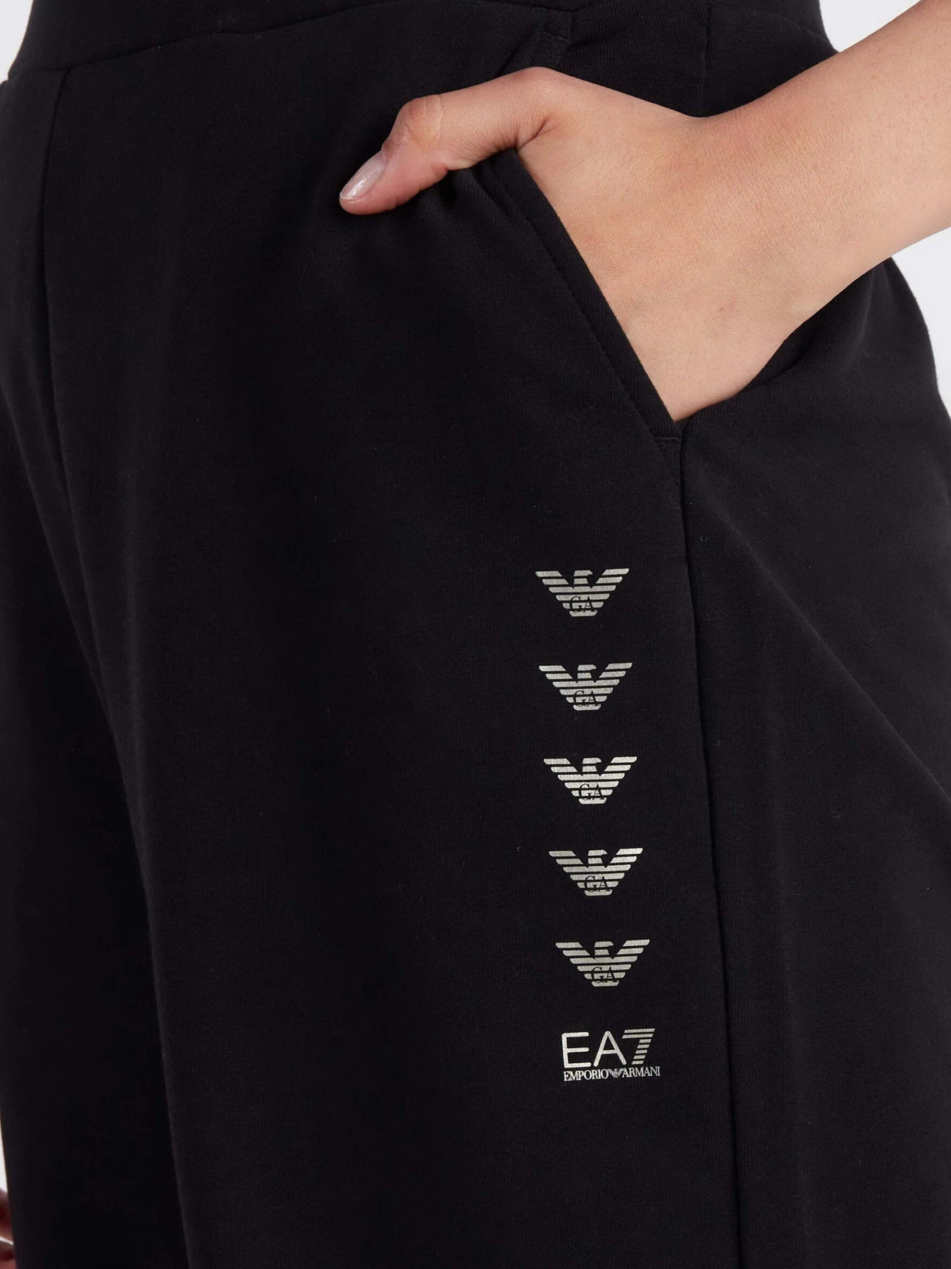 Брюки EA7 Logo Series модель 6RTP68-TJPLZ-1200 Брюки EA7 Logo Series модель 6RTP68-TJPLZ-1200 Фото