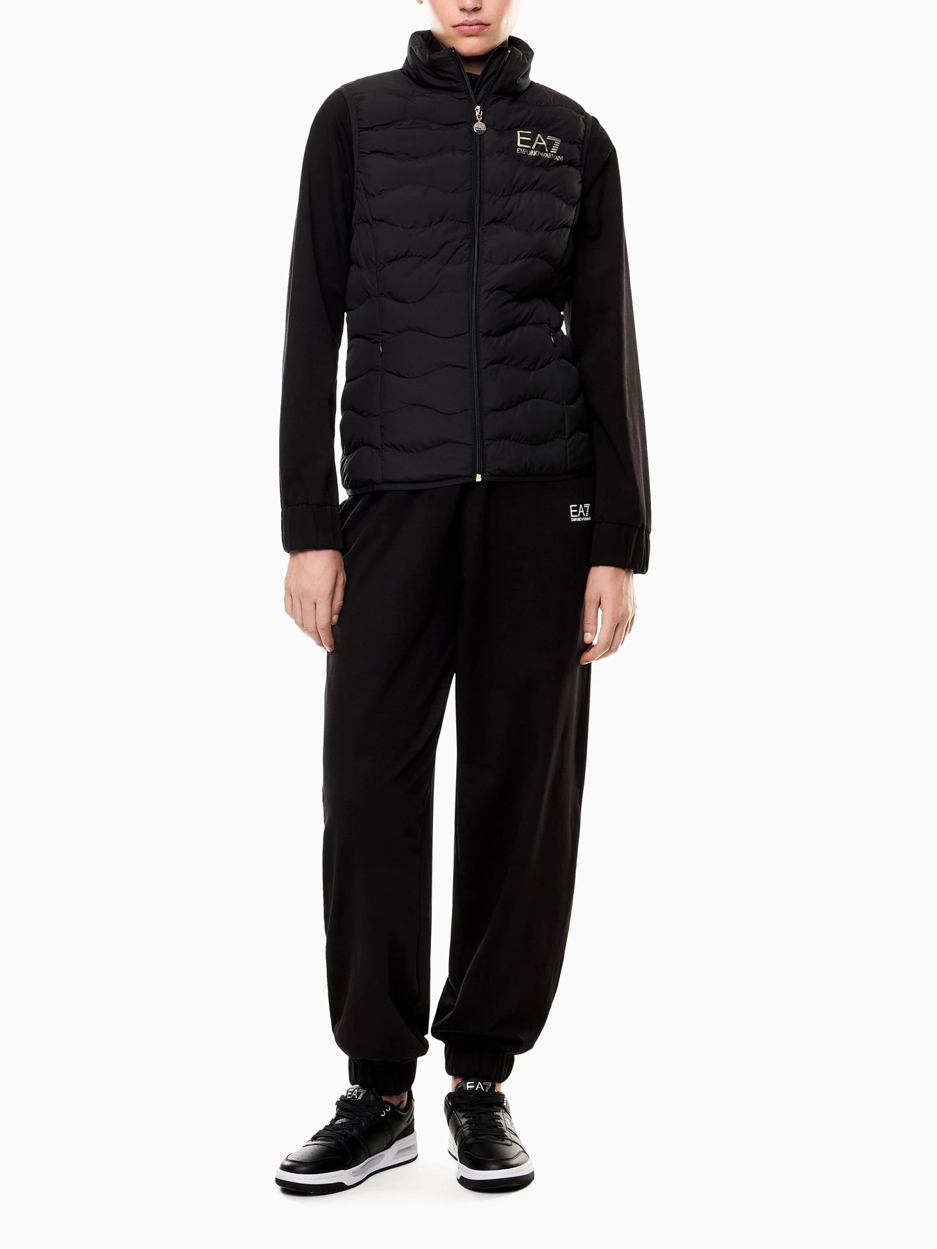 Куртки и дубленки EA7 модель 8NTQ08-TNF8Z-0200 Фото