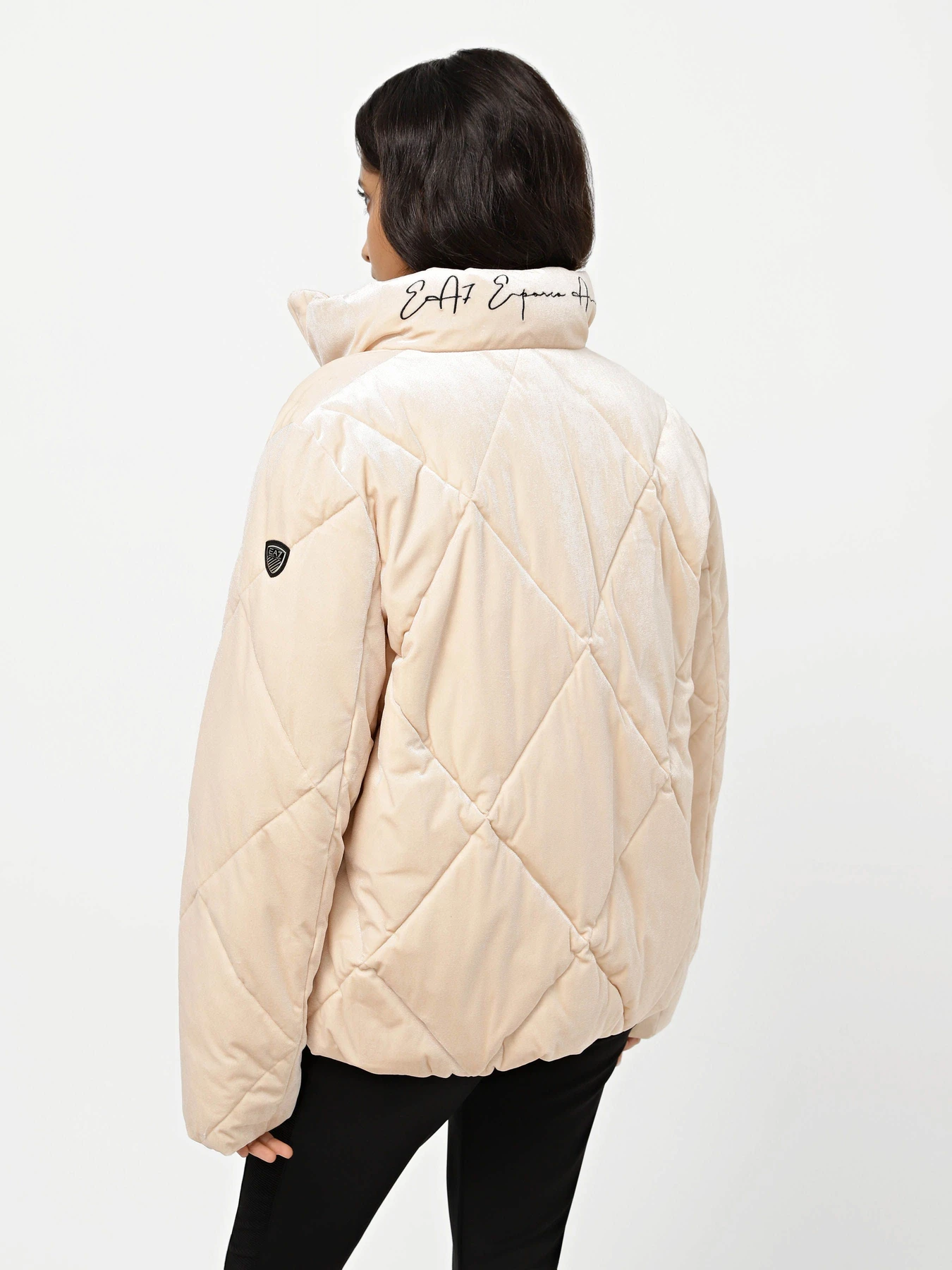 Куртки и дубленки EA7 Athletic Velour модель 6RTB04-TN7VZ-1707 Куртки и дубленки EA7 Athletic Velour модель 6RTB04-TN7VZ-1707 Фото