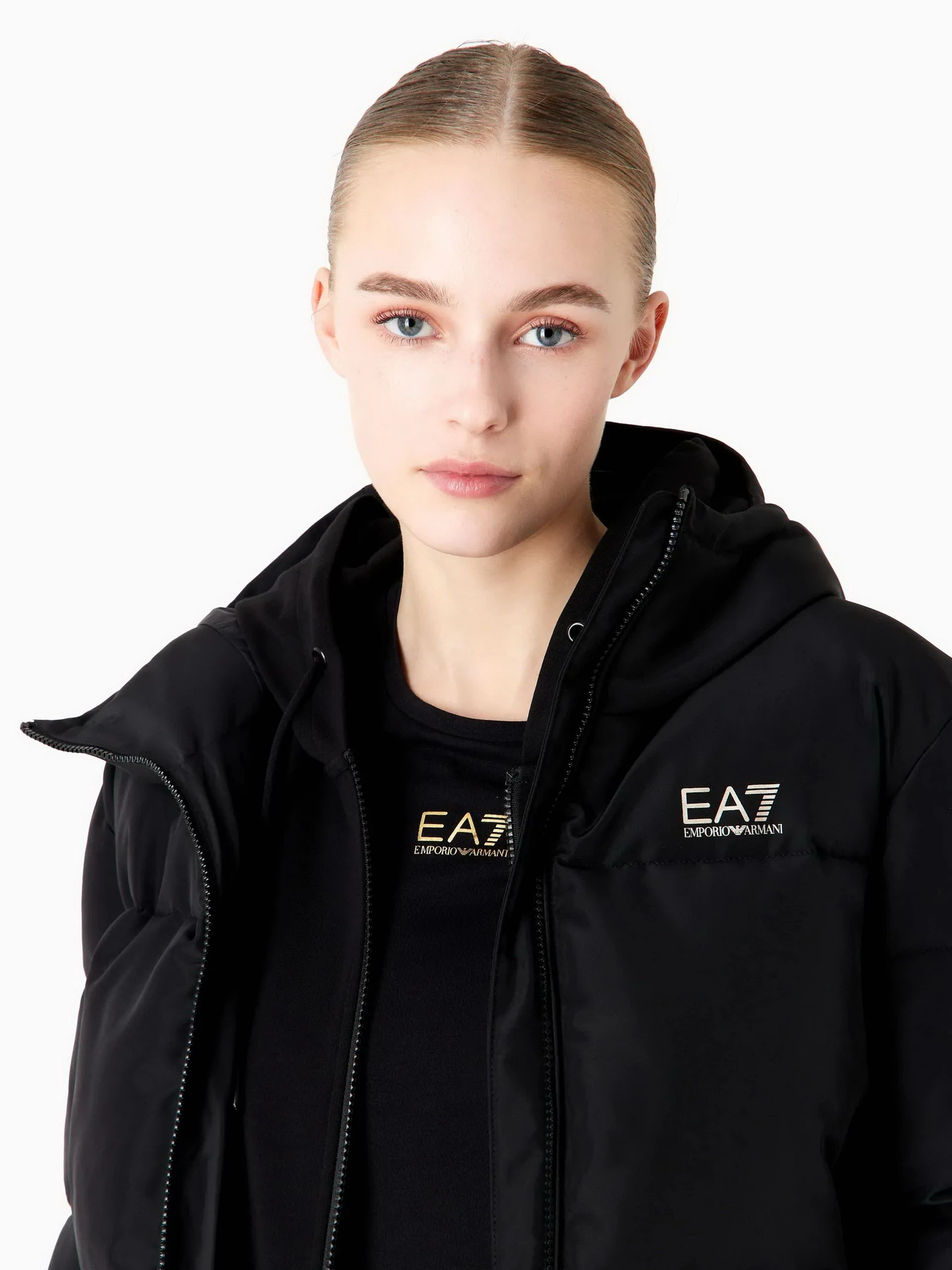 Куртки та дублянки EA7 Logo Series CALIDUM7 модель 6RTB25-TN8AZ-1200 Куртки та дублянки EA7 Logo Series CALIDUM7 модель 6RTB25-TN8AZ-1200 Фото