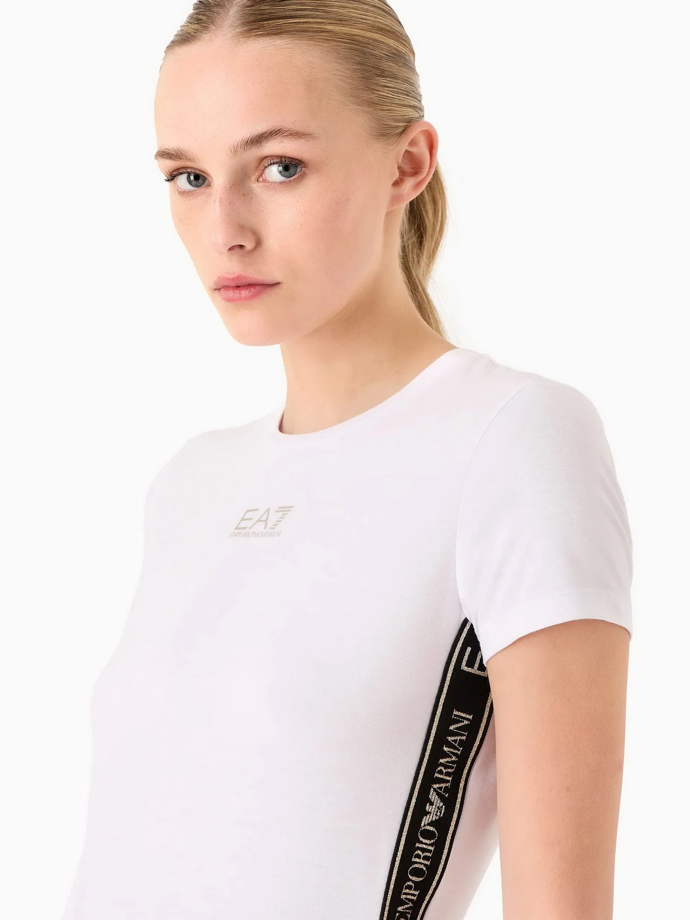 Футболки и поло EA7 Logo Series recycled fabric crew-neck модель 6RTT25-TJKUZ-1100 Футболки и поло EA7 Logo Series recycled fabric crew-neck модель 6RTT25-TJKUZ-1100 Фото