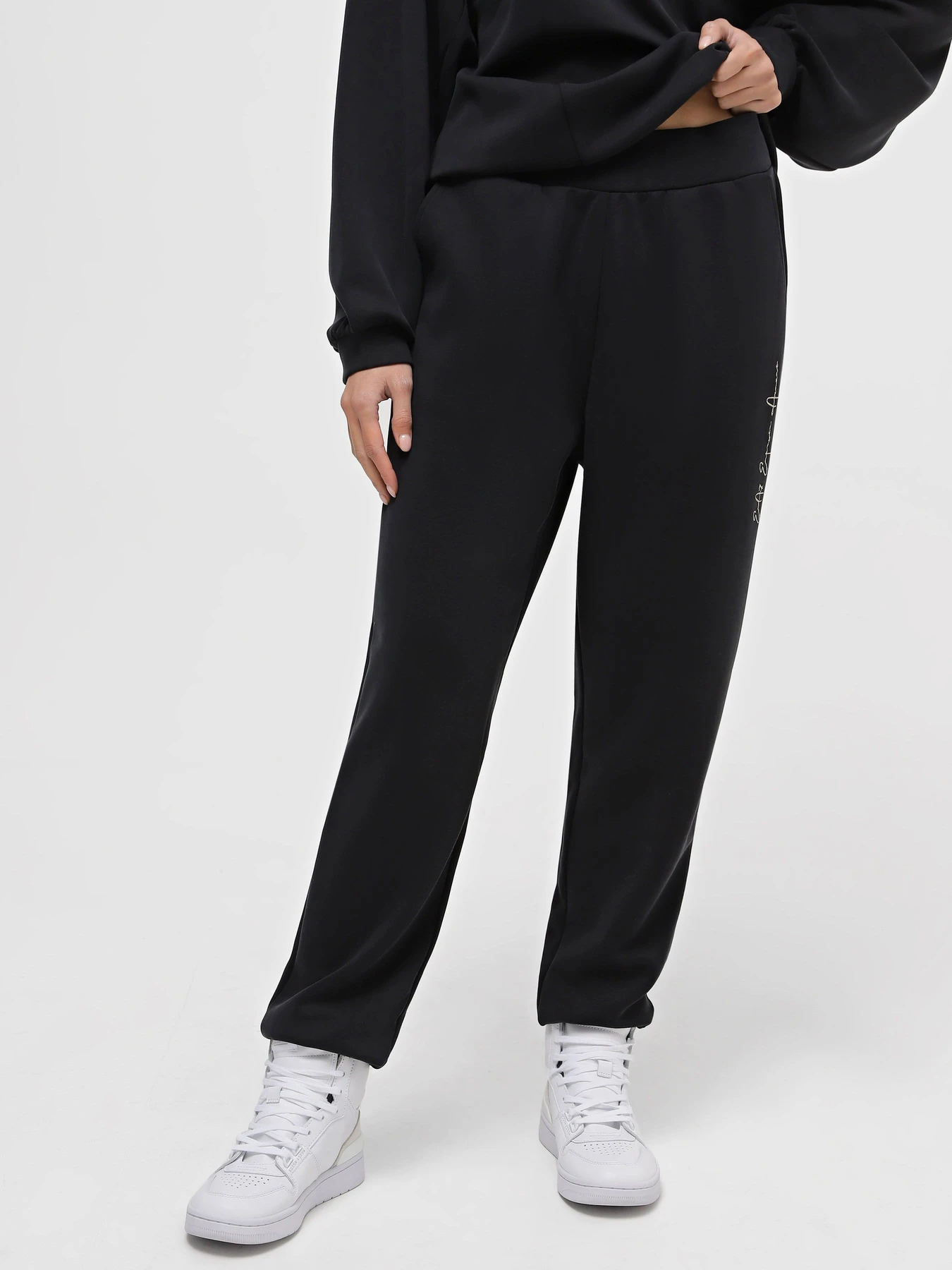 Костюмы EA7 Core Lady Relax модель 6RTV52-TJDCZ-1200 Фото