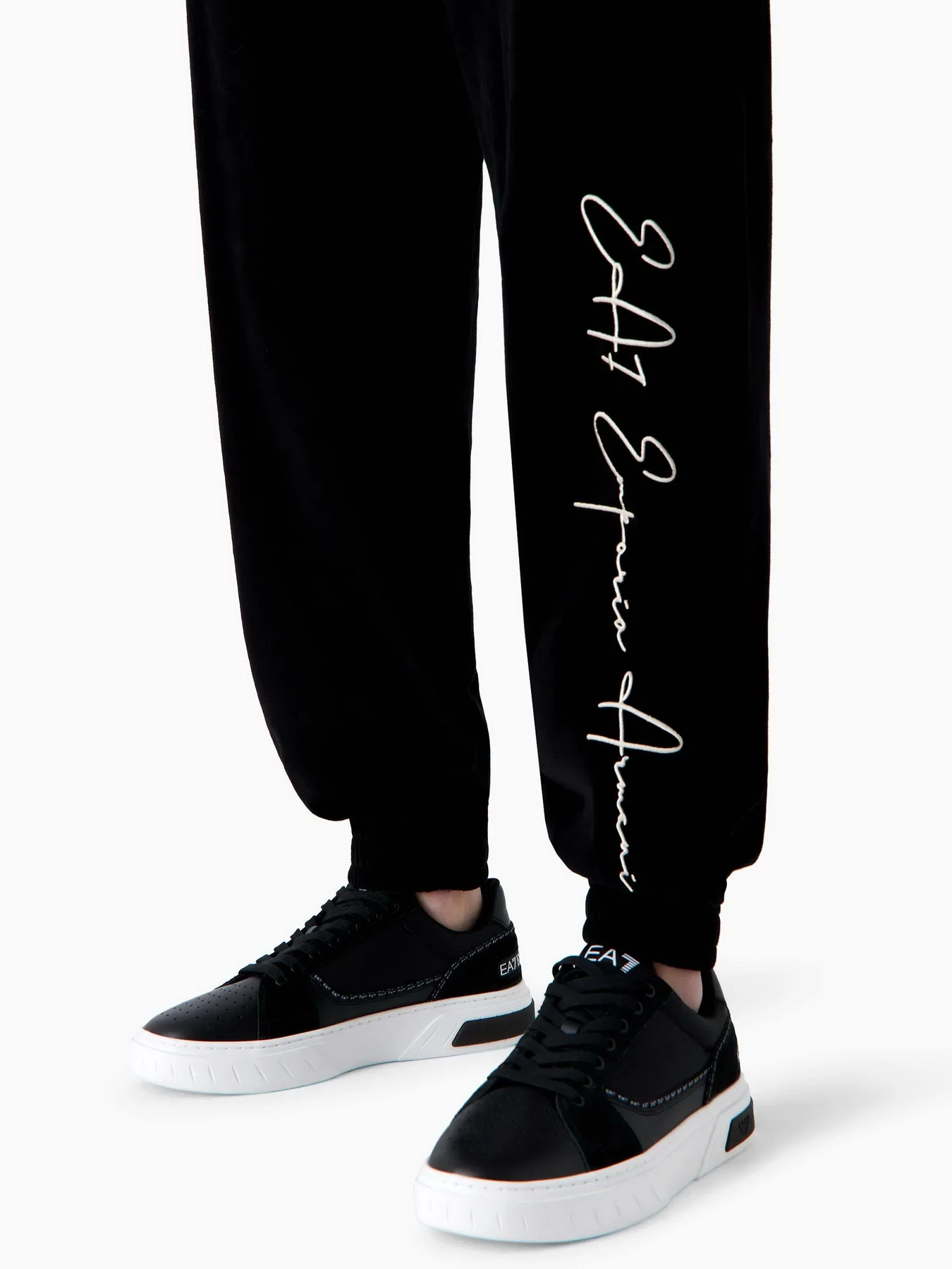 Костюмы EA7 Athletic Velour модель 6RTV61-TJQEZ-27BG Костюмы EA7 Athletic Velour модель 6RTV61-TJQEZ-27BG Фото