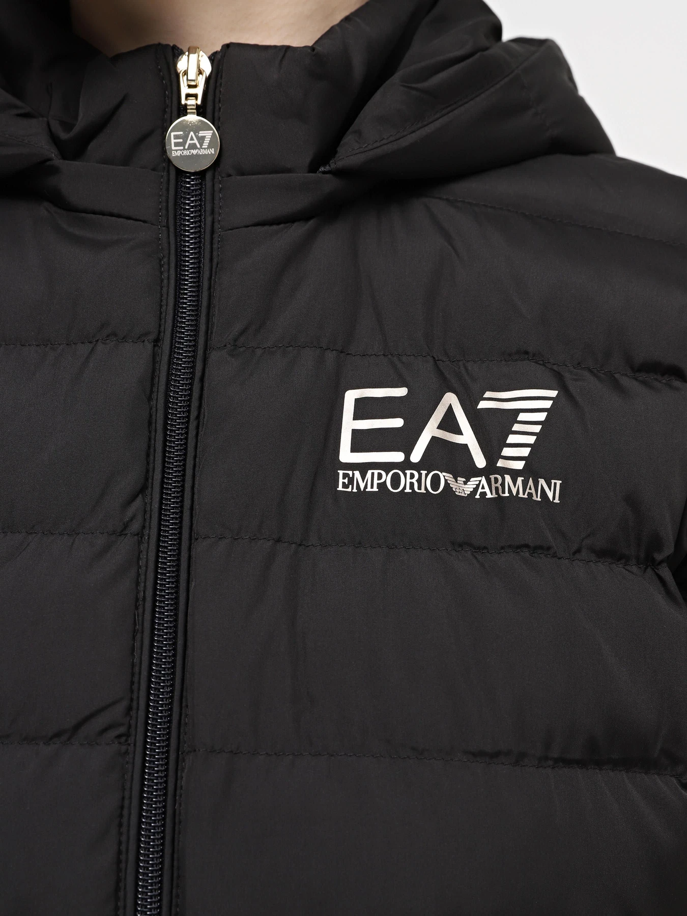 Куртки и дубленки EA7 Core модель 3DTB01-TNF8Z-0200 Куртки и дубленки EA7 Core модель 3DTB01-TNF8Z-0200 Фото