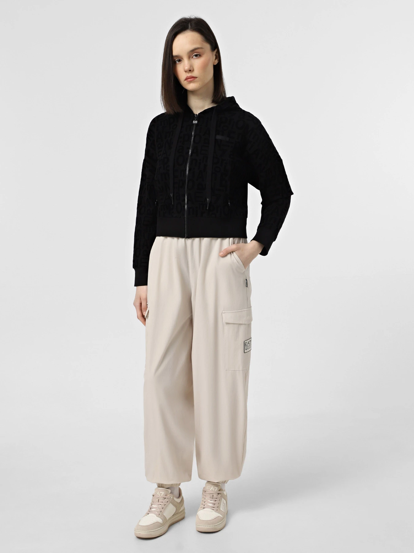Штани EA7 Contemporary Sport модель 6DTP20-TNFTZ-1120 Штани EA7 Contemporary Sport модель 6DTP20-TNFTZ-1120 Фото