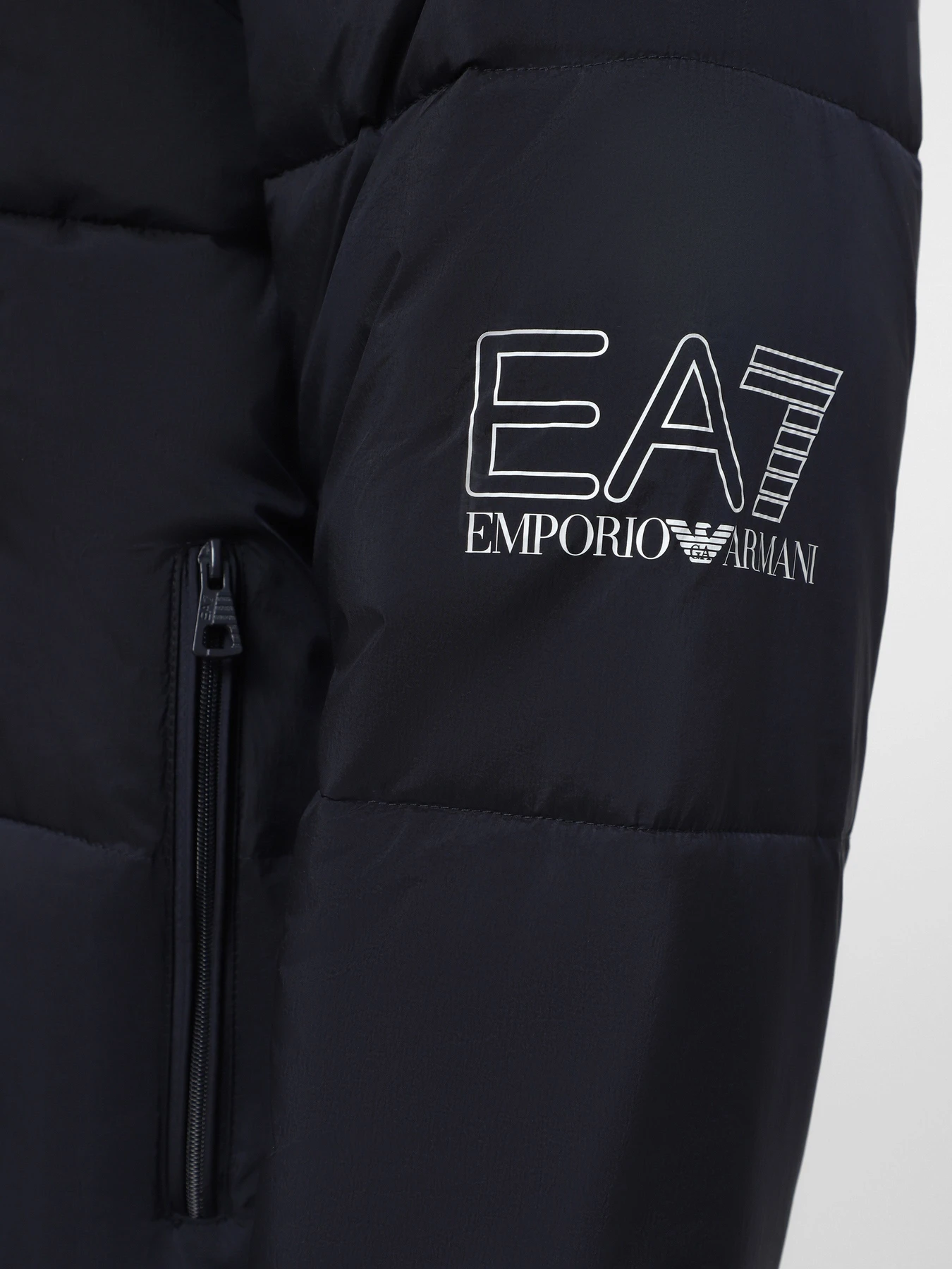 Куртки и дубленки EA7 модель 6DUB02-PNHXZ-1562 Фото