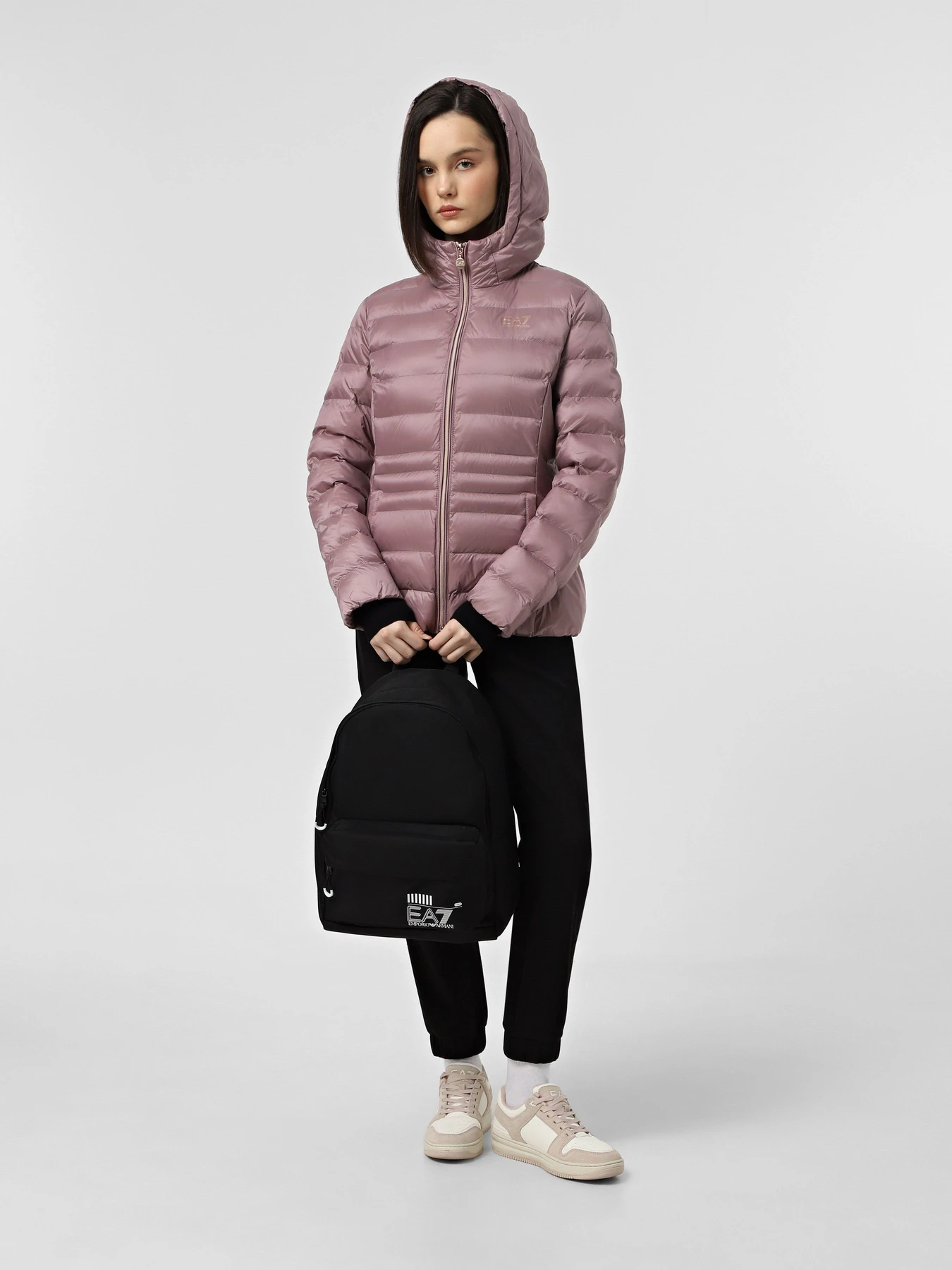 Куртки и дубленки EA7 Emporio Armani модель 6DTB04-TN88Z-1341 Куртки и дубленки EA7 Emporio Armani модель 6DTB04-TN88Z-1341 Фото
