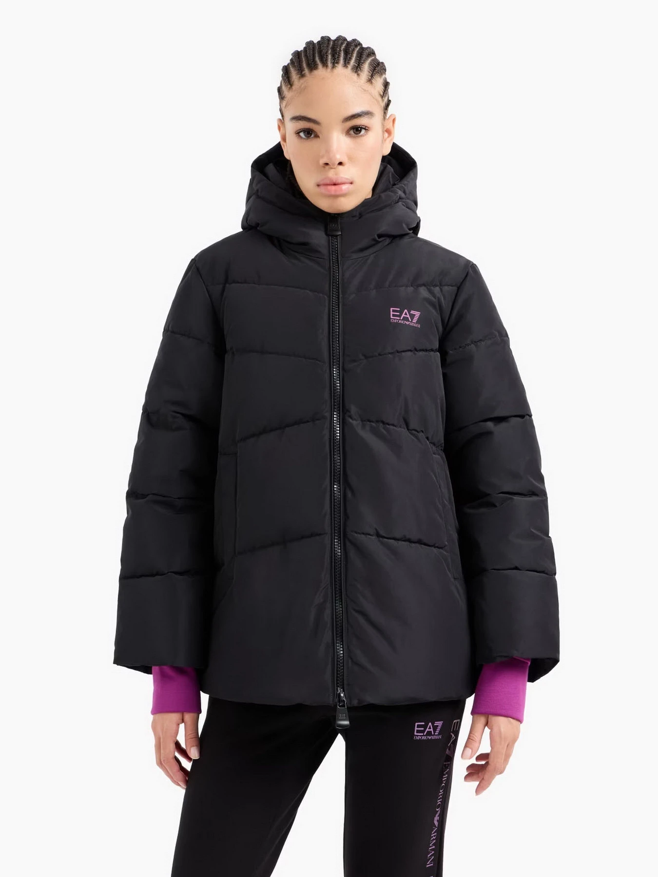 Куртки и дубленки EA7 Logo Series модель 6DTB18-TN8AZ-1200 Куртки и дубленки EA7 Logo Series модель 6DTB18-TN8AZ-1200 Фото