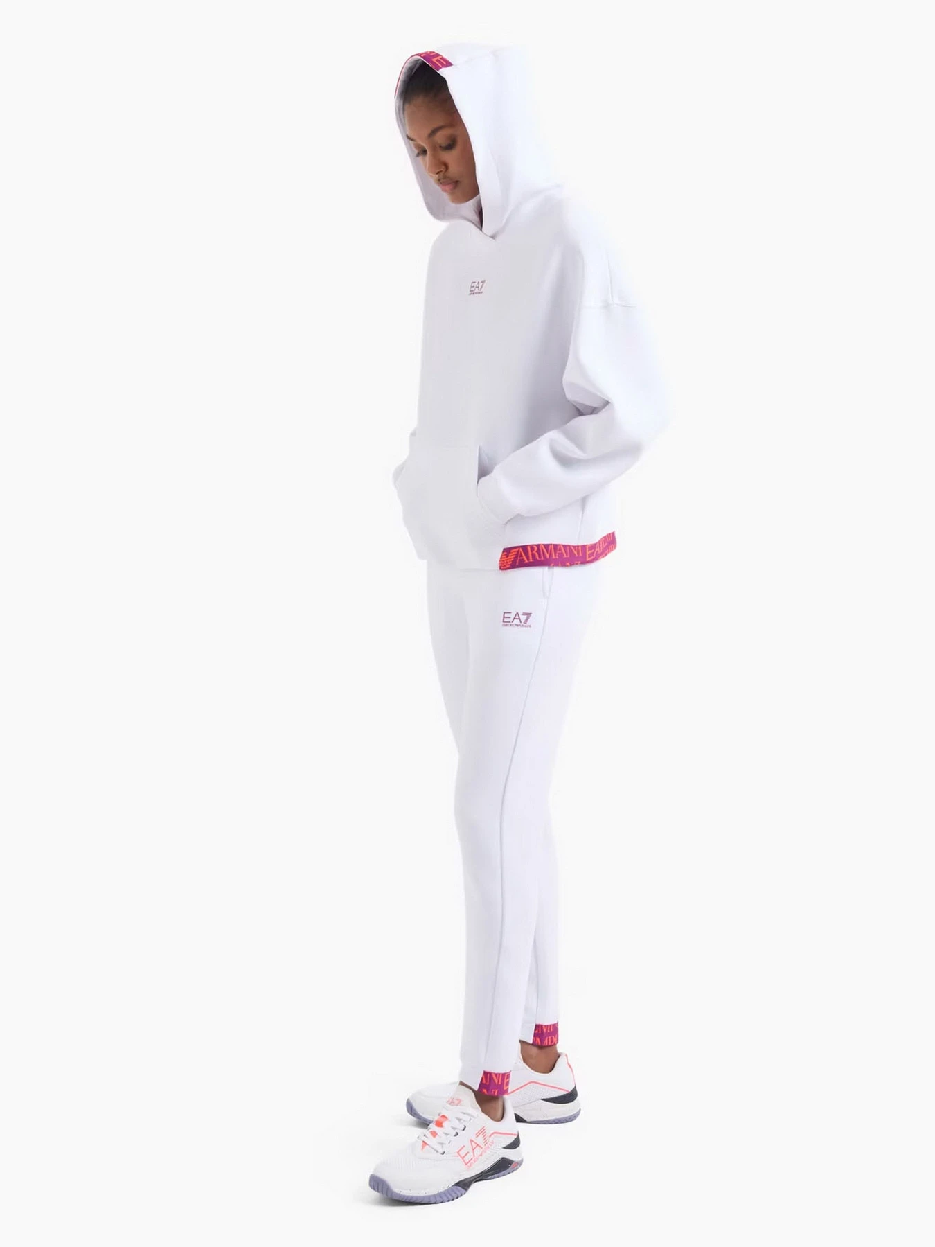 Худи и свитшоты EA7 Logo Series модель 6DTM19-TJUXZ-1100 Худи и свитшоты EA7 Logo Series модель 6DTM19-TJUXZ-1100 Фото