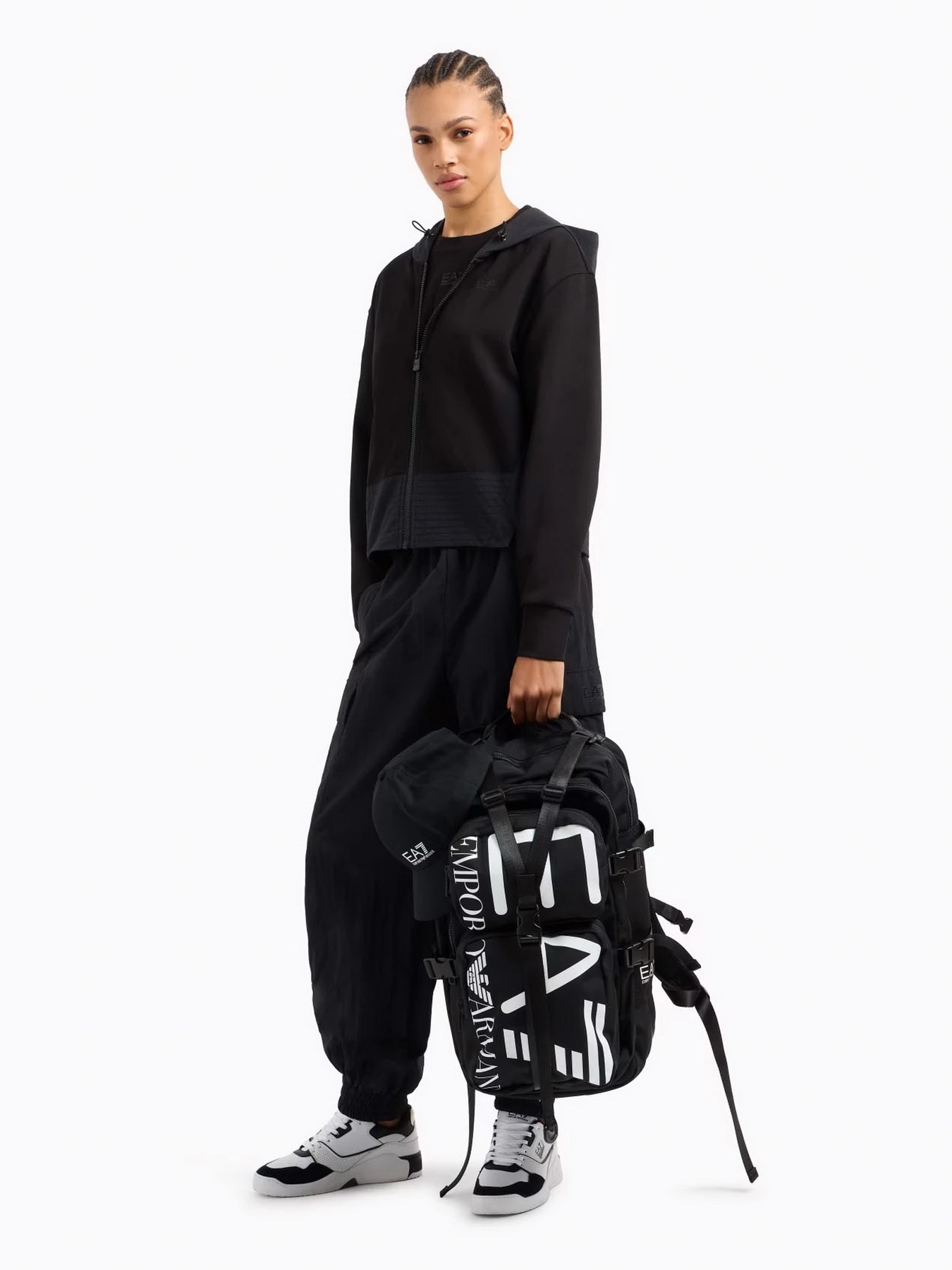 Худи и свитшоты EA7 Contemporary Sport модель 7W000156-AF12501-UC001 Худи и свитшоты EA7 Contemporary Sport модель 7W000156-AF12501-UC001 Фото