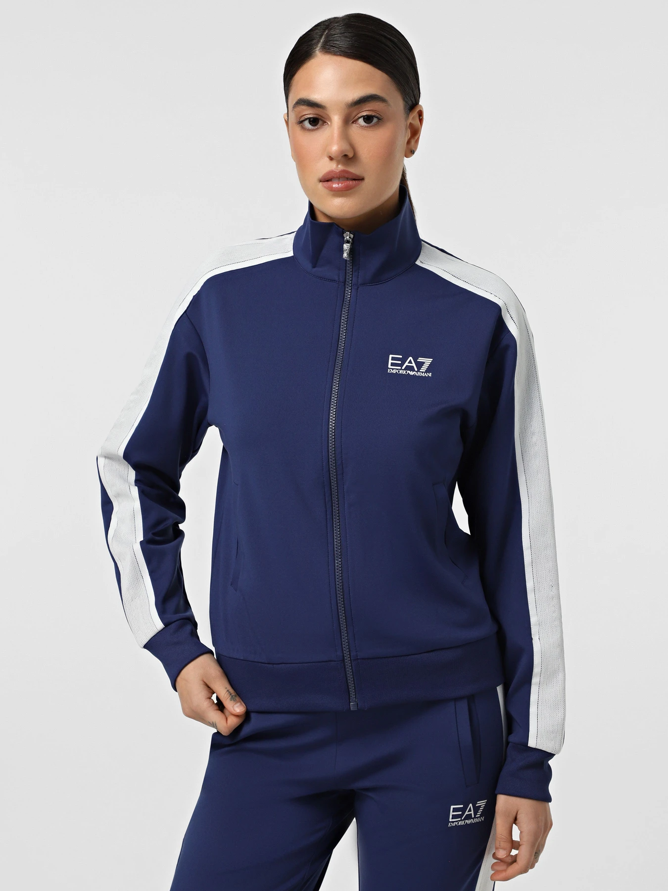 Костюмы EA7 Tennis Pro модель 7W000208-AF12114-UB107 Костюмы EA7 Tennis Pro модель 7W000208-AF12114-UB107 Фото