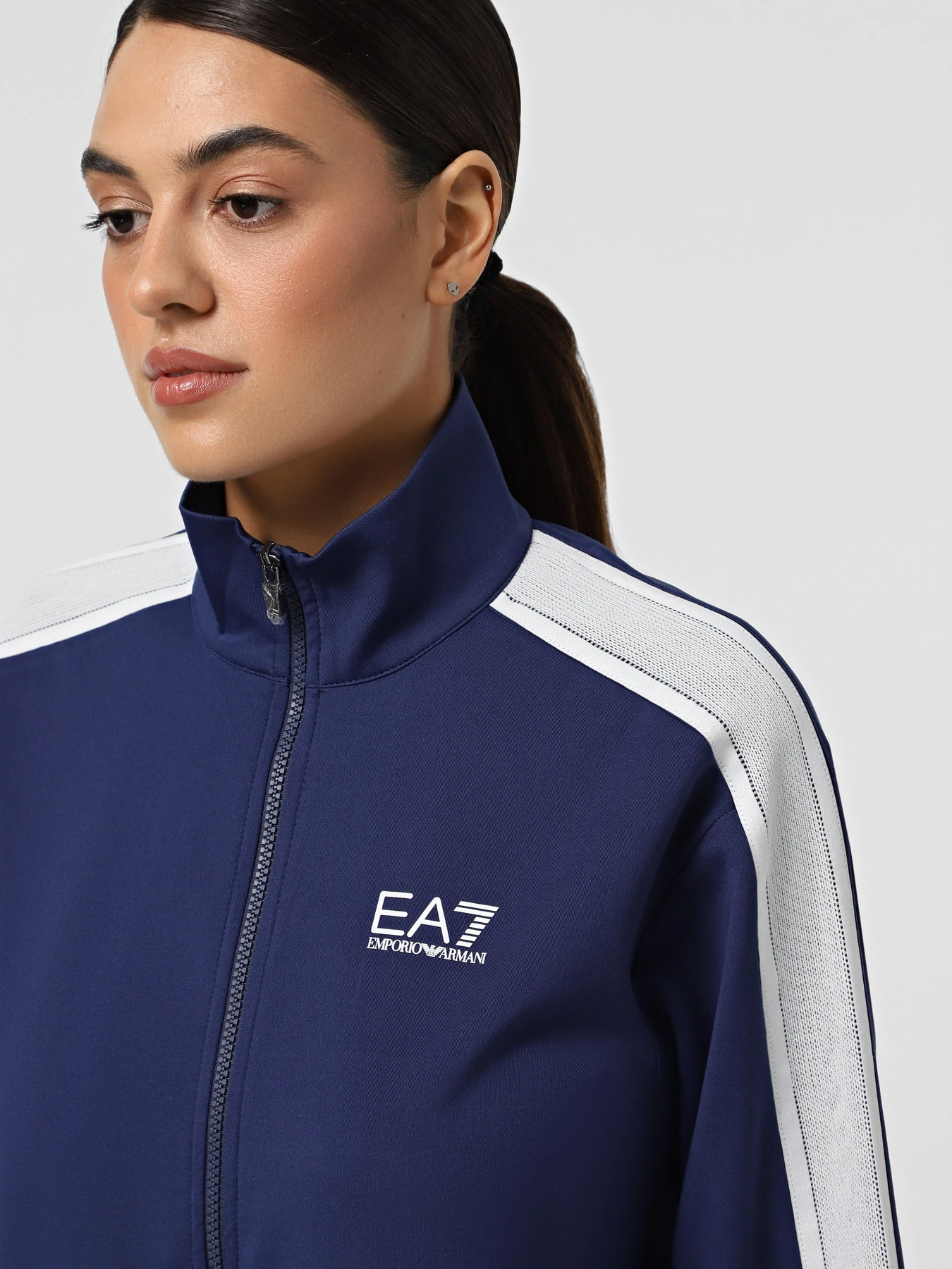 Костюмы EA7 Tennis Pro модель 7W000208-AF12114-UB107 Костюмы EA7 Tennis Pro модель 7W000208-AF12114-UB107 Фото