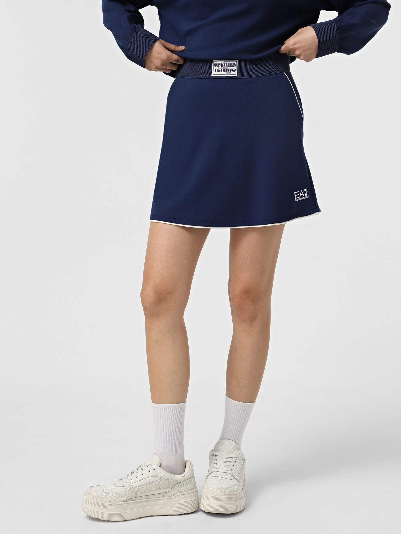 Юбки EA7 Tennis Club модель 7W000229-AF13289-UB107 Юбки EA7 Tennis Club модель 7W000229-AF13289-UB107 Фото