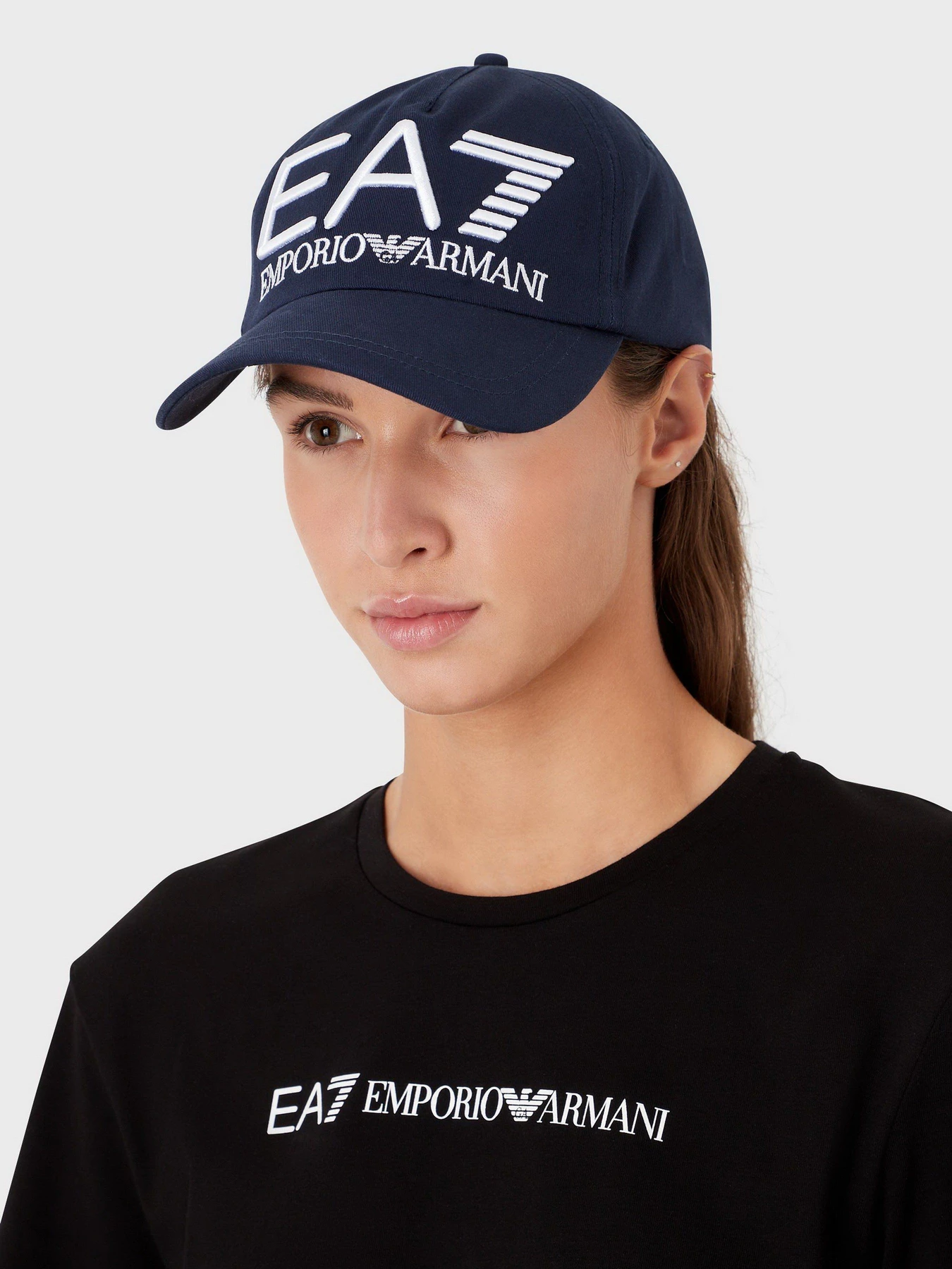 Шапки та кепки EA7 модель 245091-CC980-55336 Шапки та кепки EA7 модель 245091-CC980-55336 Фото