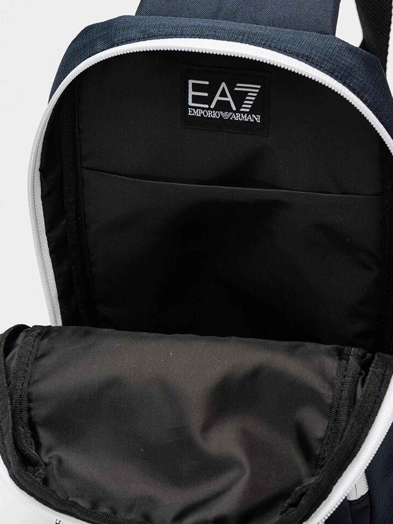 Сумки EA7 модель 275970-CC980-01938 Сумки EA7 модель 275970-CC980-01938 Фото