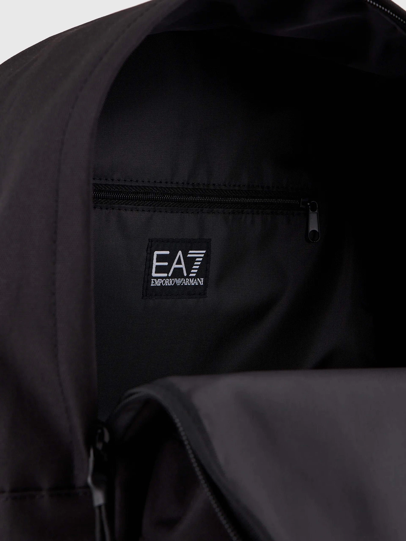 Рюкзаки EA7 Logo Series модель 277054-3F910-00020 Рюкзаки EA7 Logo Series модель 277054-3F910-00020 Фото